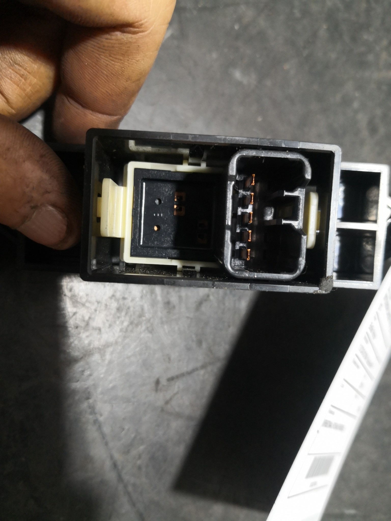 Botão Vidros MITSUBISHI LANCER VIII (CY_A, CZ_A) | 07 -  Imagem-2