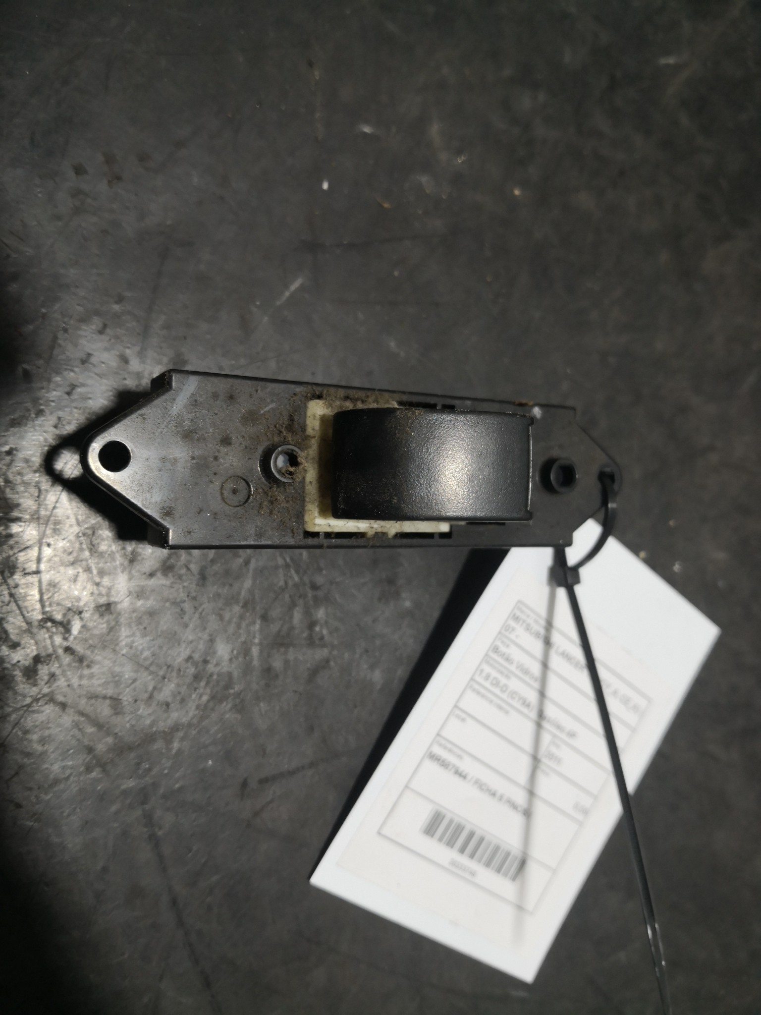 Botão Vidros MITSUBISHI - ID S_93744