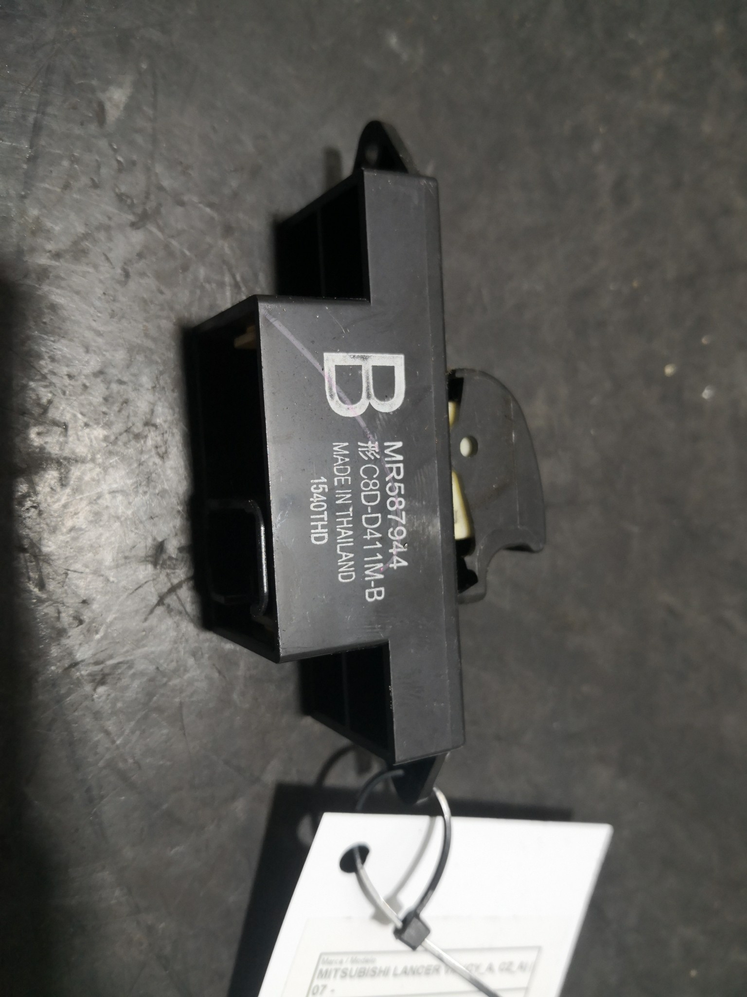 Botão Vidros MITSUBISHI LANCER VIII (CY_A, CZ_A) | 07 -  Imagem-1