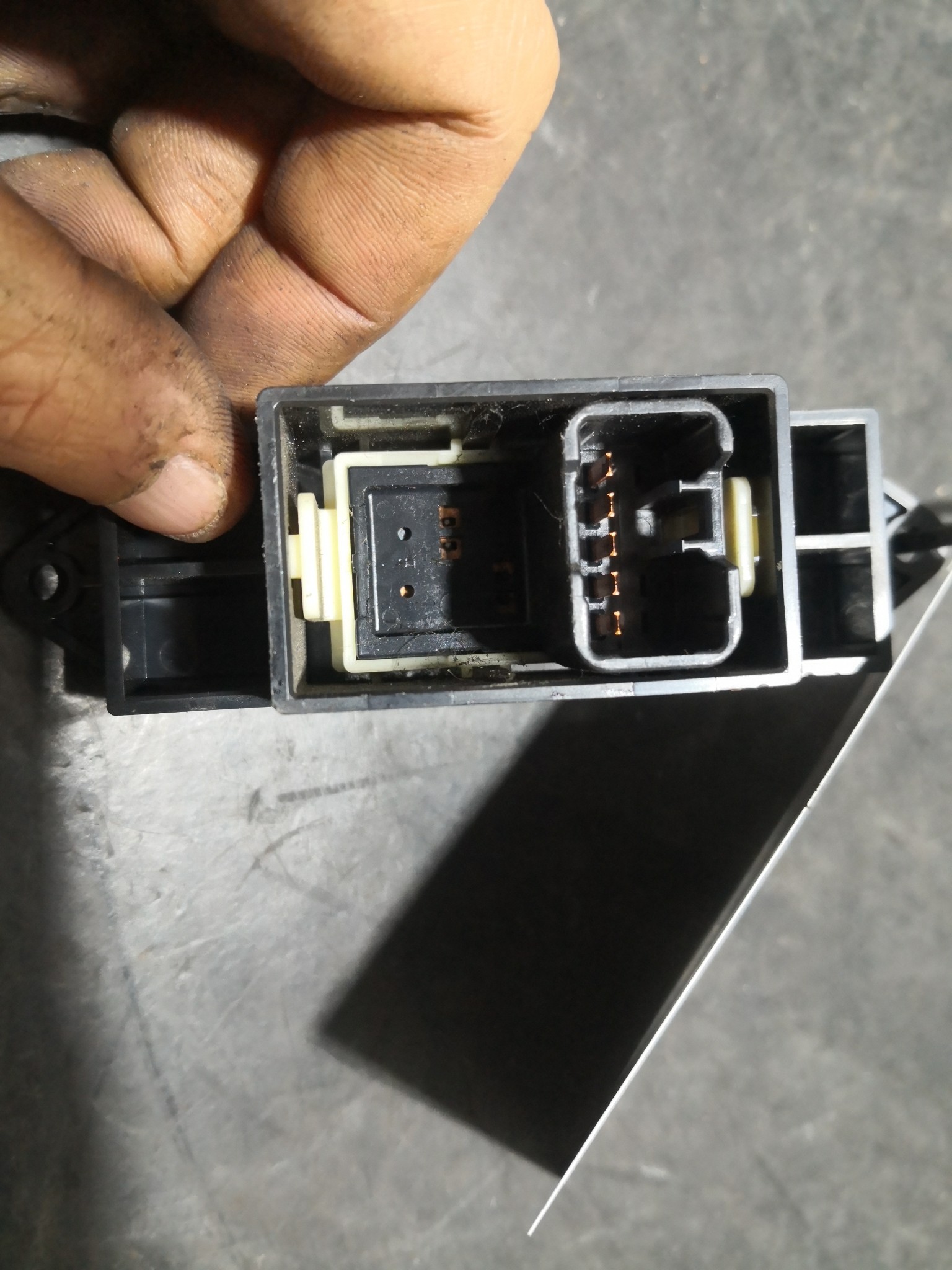 Botão Vidros MITSUBISHI LANCER VIII (CY_A, CZ_A) | 07 -  Imagem-2