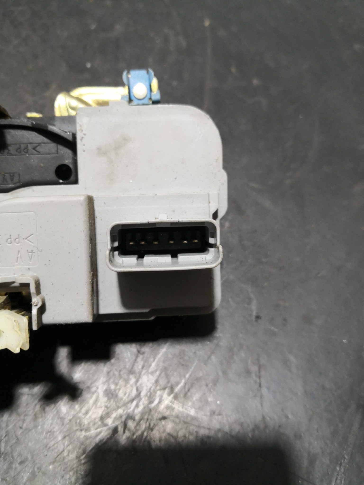 Fecho da Porta Frente Dto PEUGEOT - ID S_93862