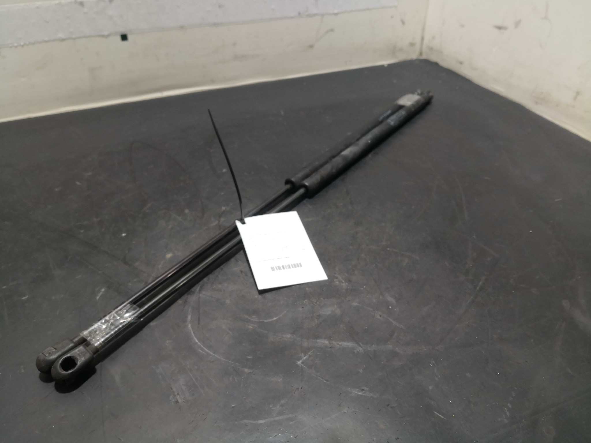 Amortecedor de Capot MERCEDES-BENZ - ID S_94099