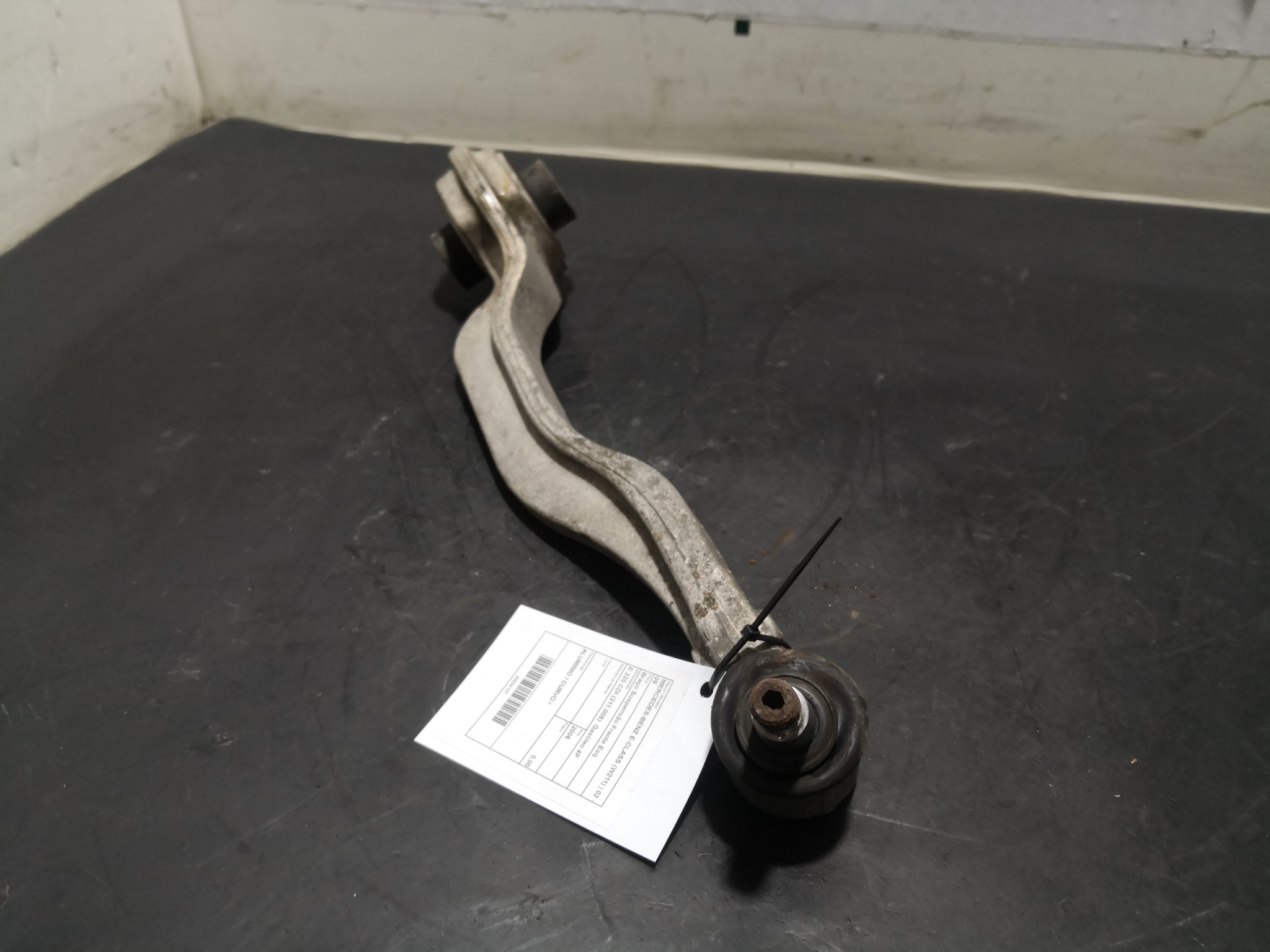 Braço Suspensão Frente Esq MERCEDES-BENZ - ID S_94106