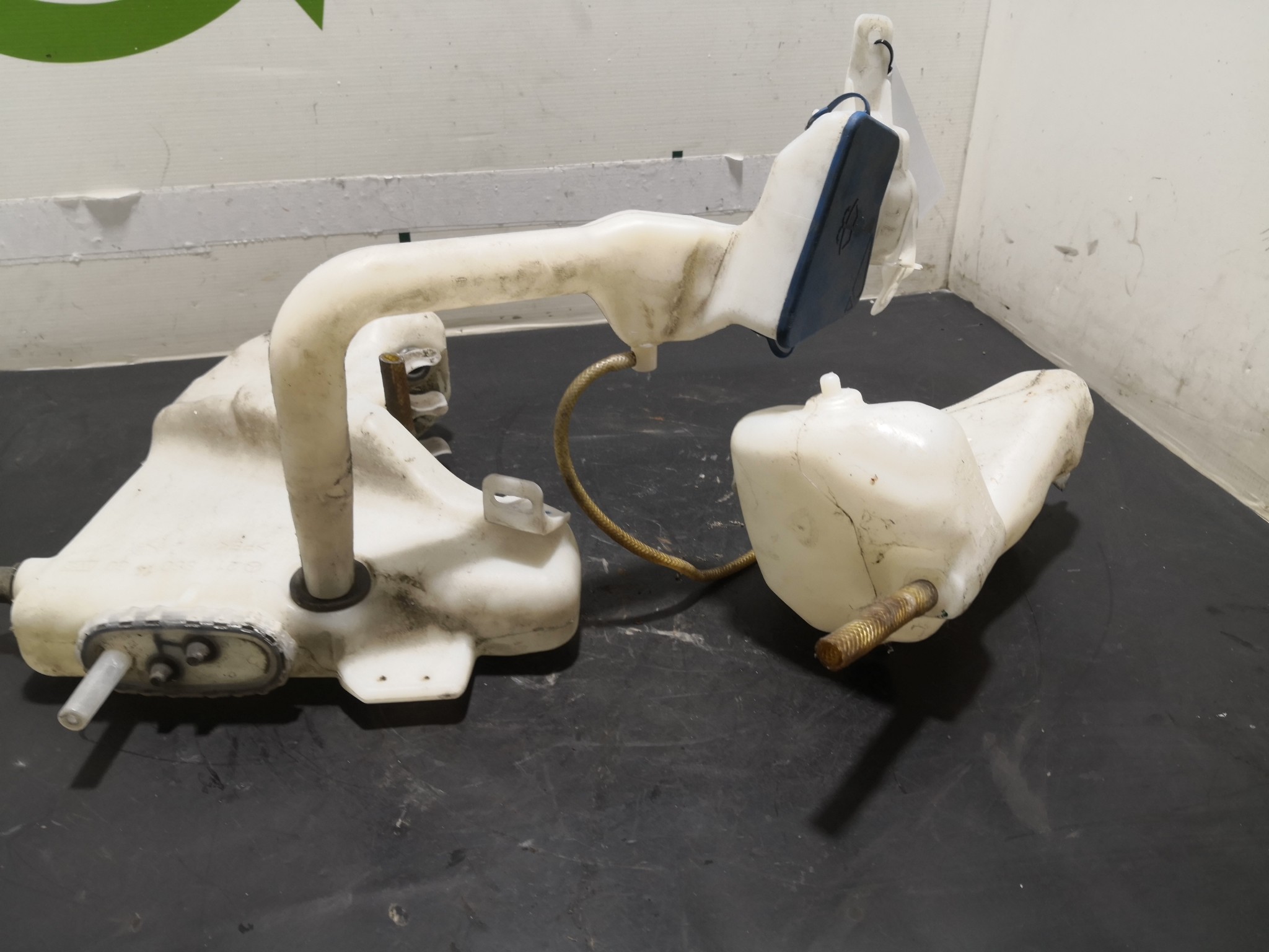 Reservatório Água Esguicho MERCEDES-BENZ E-CLASS (W211) | 02 - 09 Imagem-2