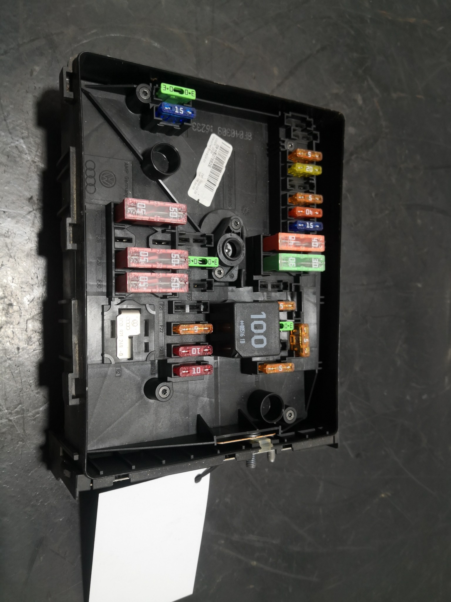 Caixa dos Fusíveis SKODA OCTAVIA II Combi (1Z5) | 04 - 13 Imagem-1