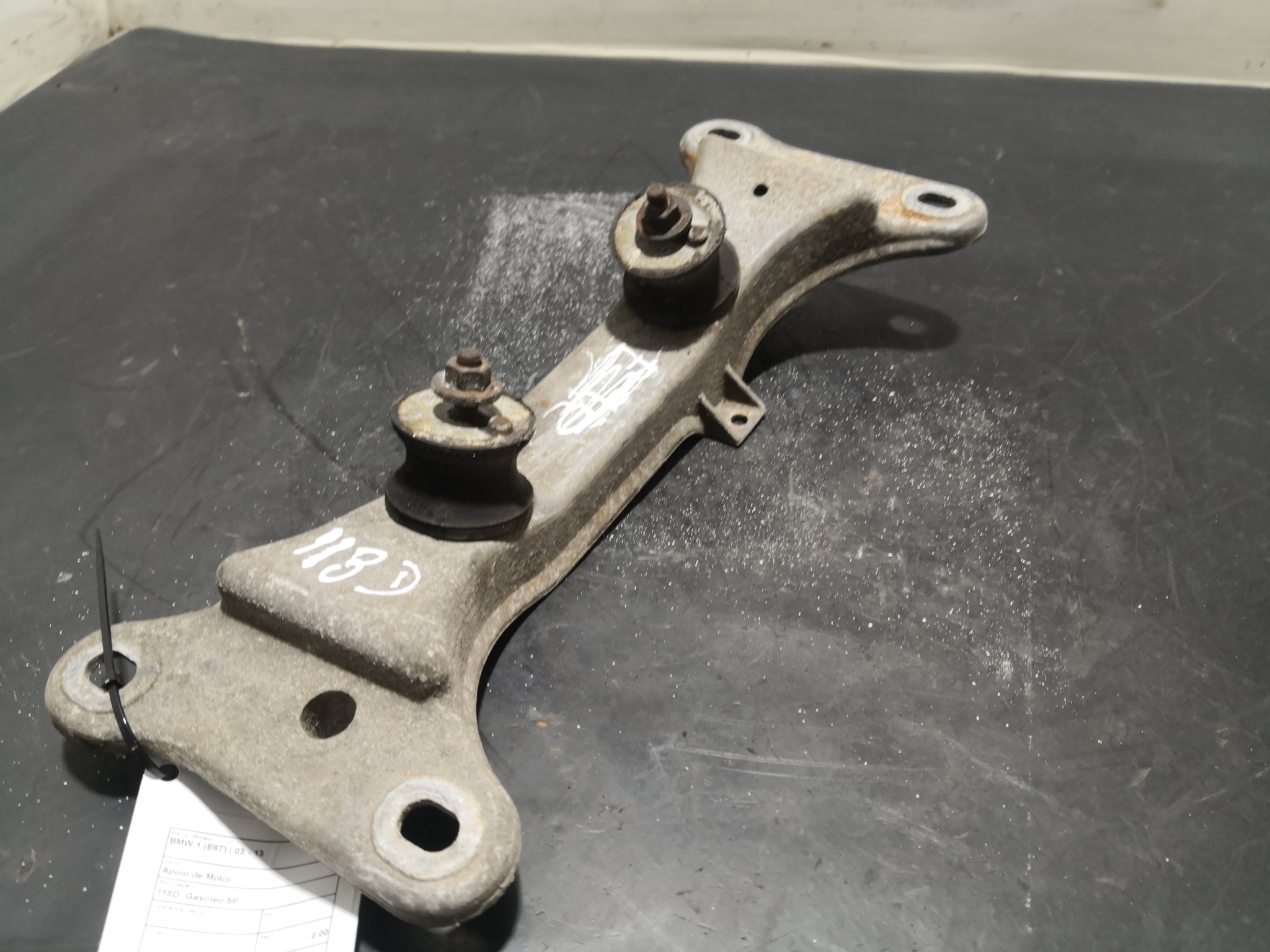 Apoio de Motor BMW 1 (E87) | 03 - 13 Imagem-1