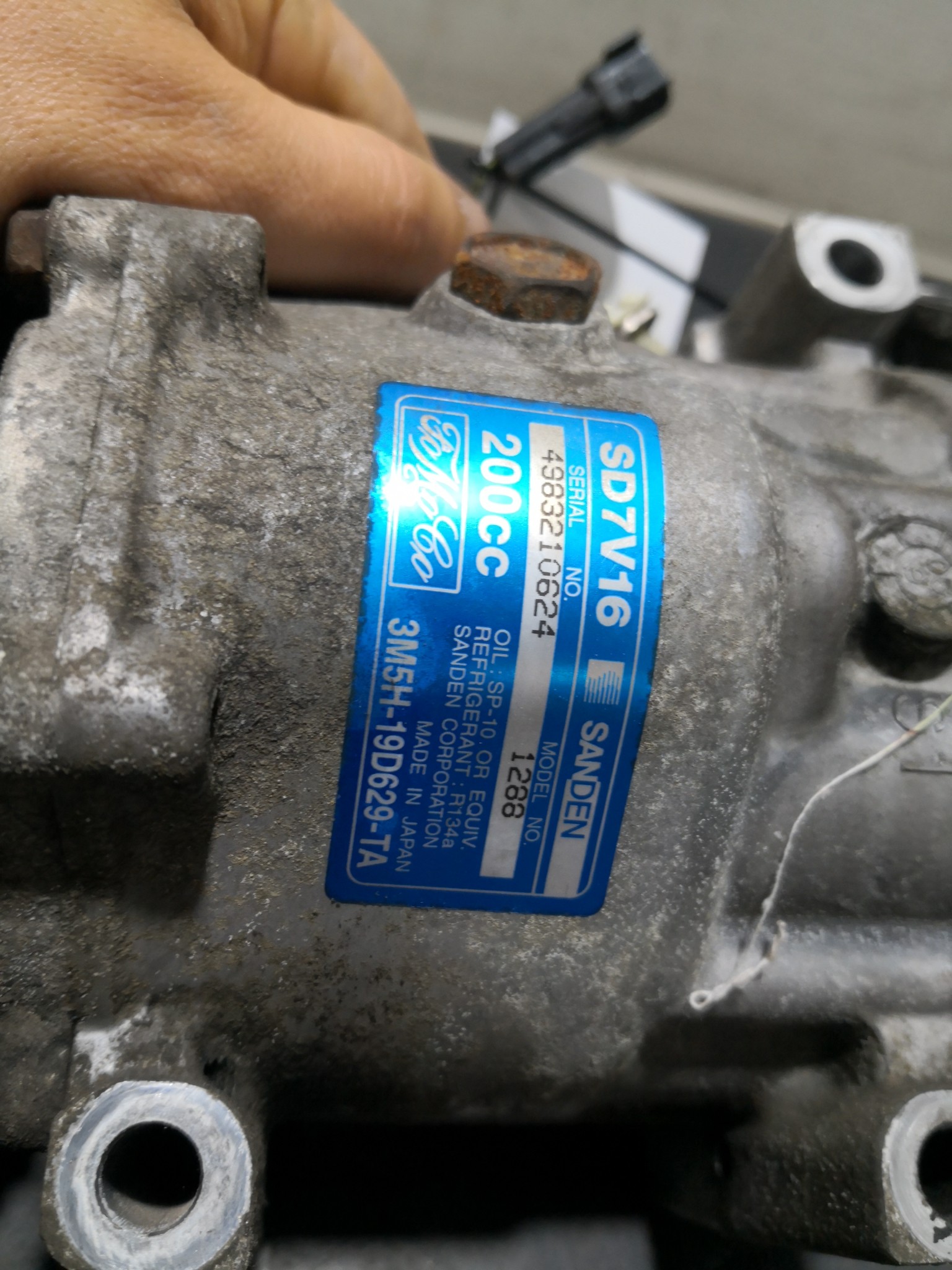 Compressor do Ar condicionado VOLVO C30 (533) | 06 - 13 Imagem-3