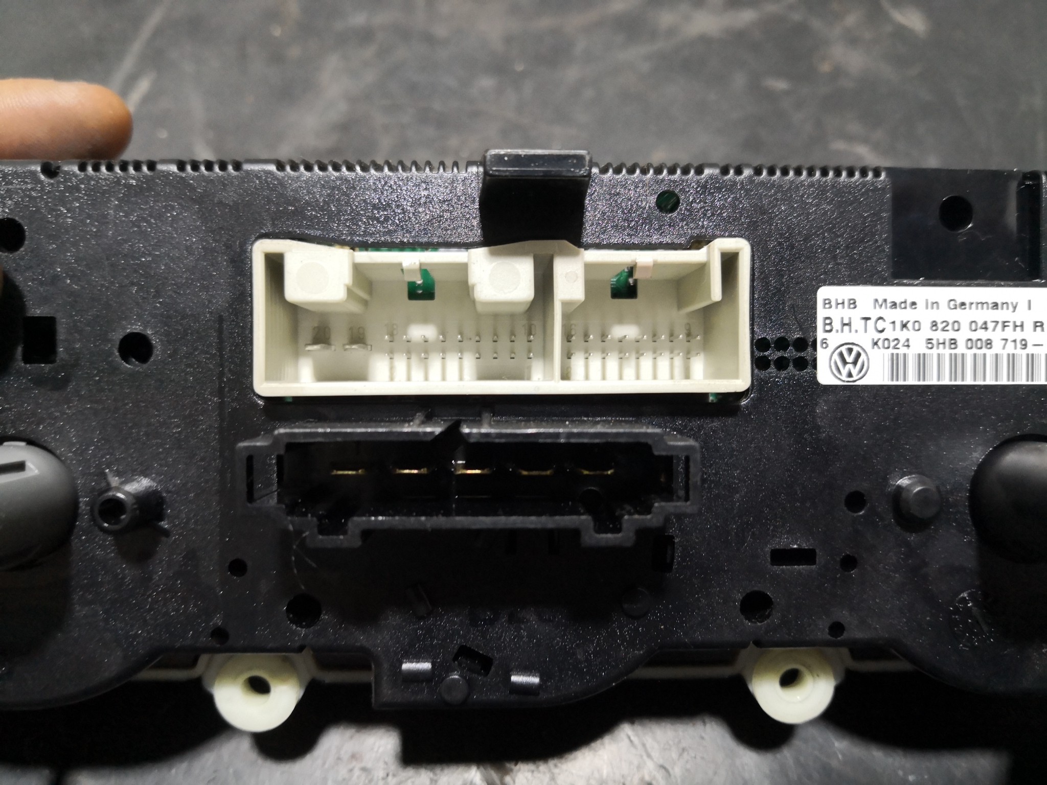 Climatronic VOLKSWAGEN CADDY III Combi (2KB, 2KJ, 2CB, 2CJ) | 04 - 15 Imagem-2