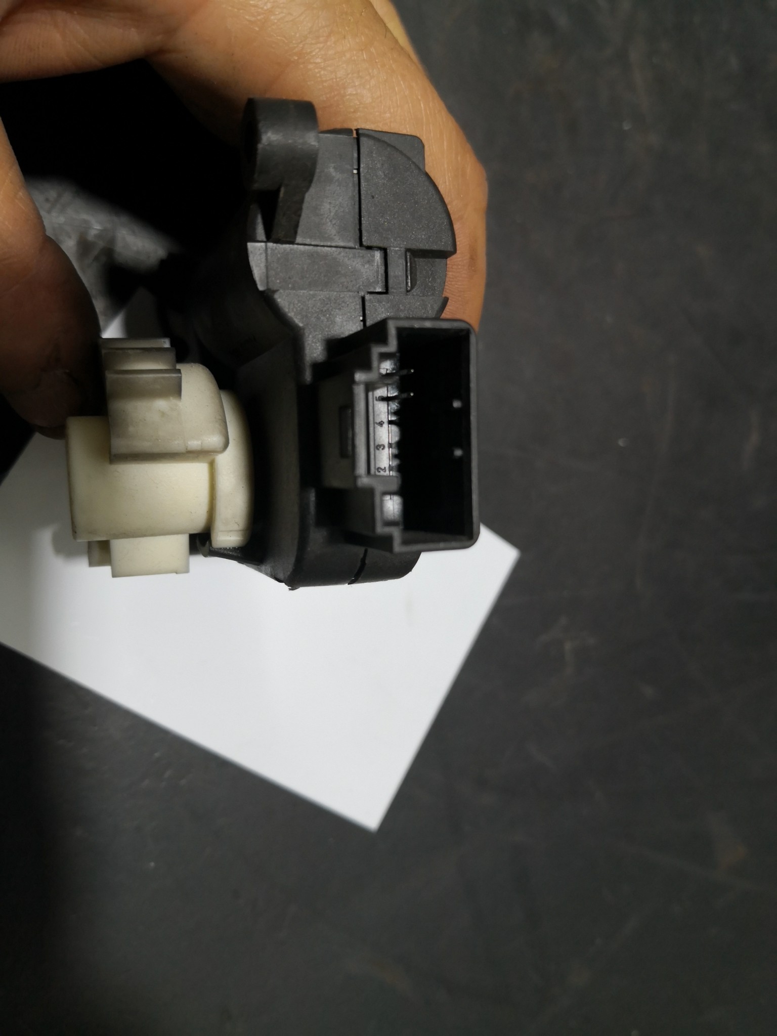 Motor de Comporta VOLKSWAGEN CADDY III Combi (2KB, 2KJ, 2CB, 2CJ) | 04 - 15 Imagem-4