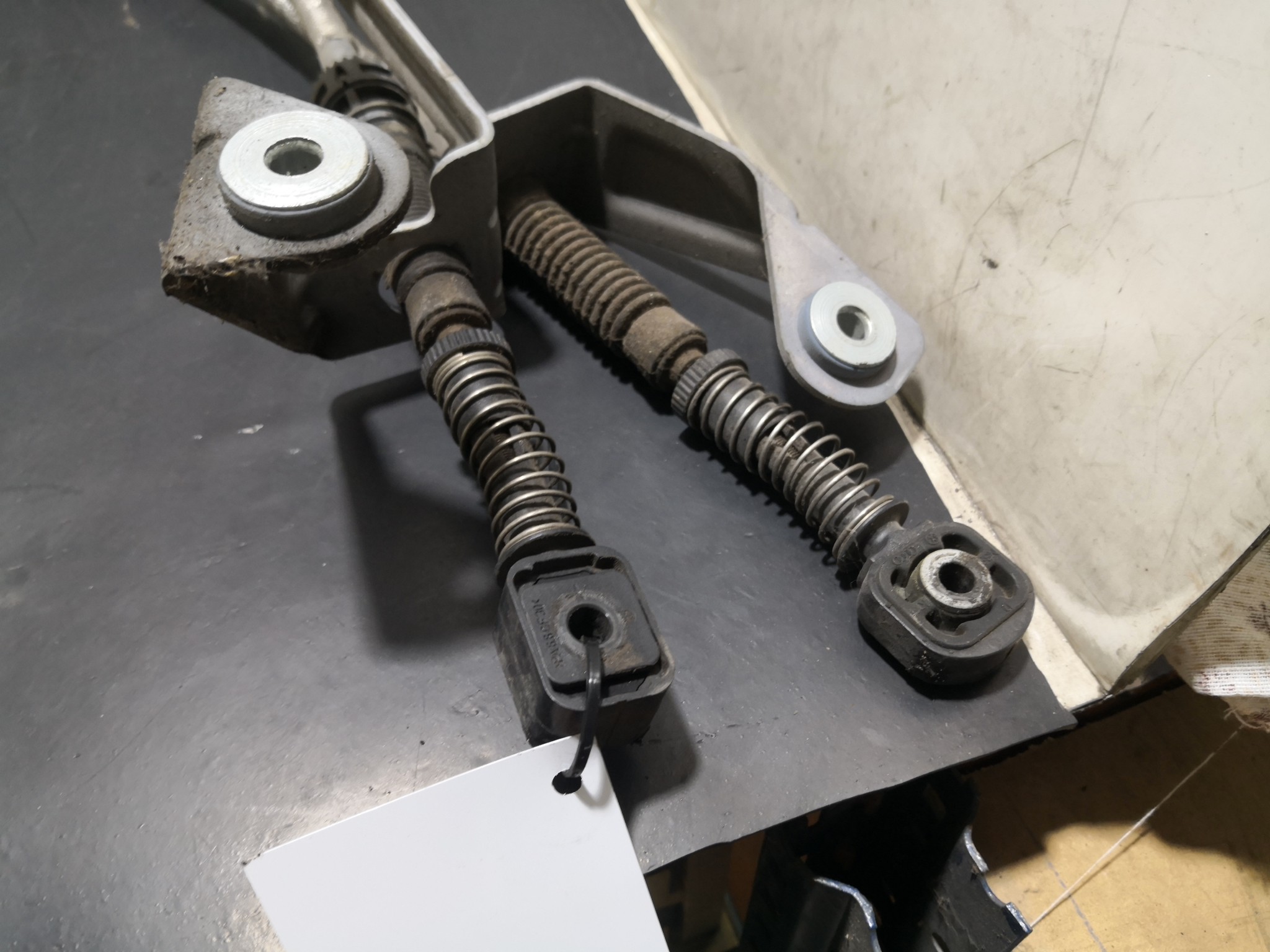 Selector Velocidades VOLKSWAGEN CADDY III Combi (2KB, 2KJ, 2CB, 2CJ) | 04 - 15 Imagem-1