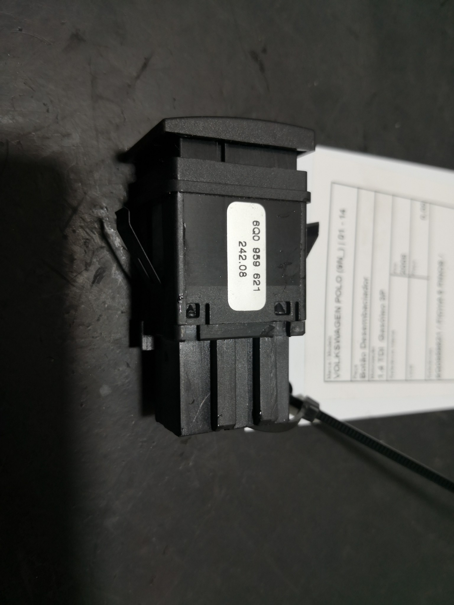 Botão Desembaciador VOLKSWAGEN POLO (9N_) | 01 - 14 Imagem-1