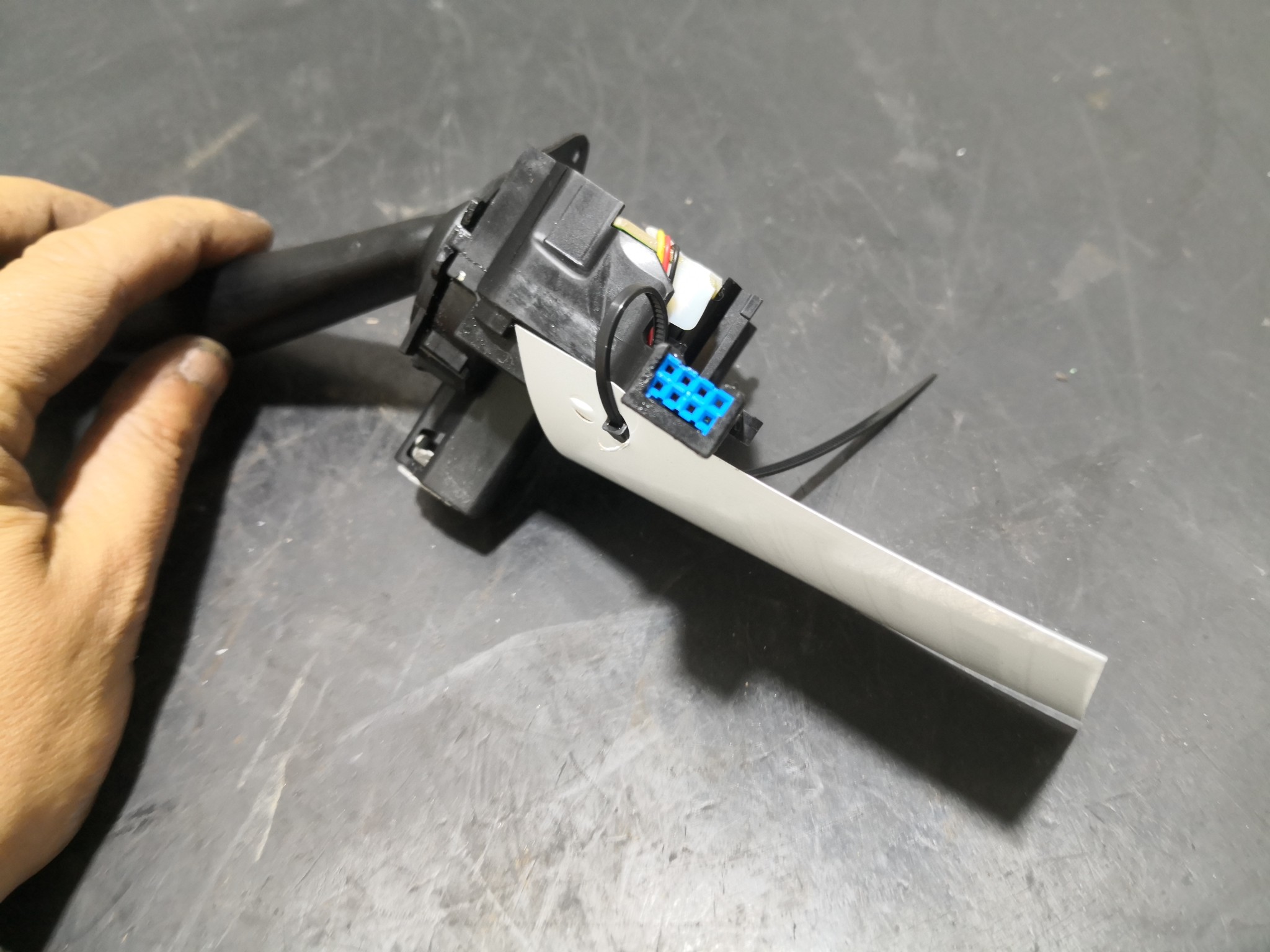 Manipulo de Escovas VOLKSWAGEN GOLF V (1K1) | 03 - 09 Imagem-3