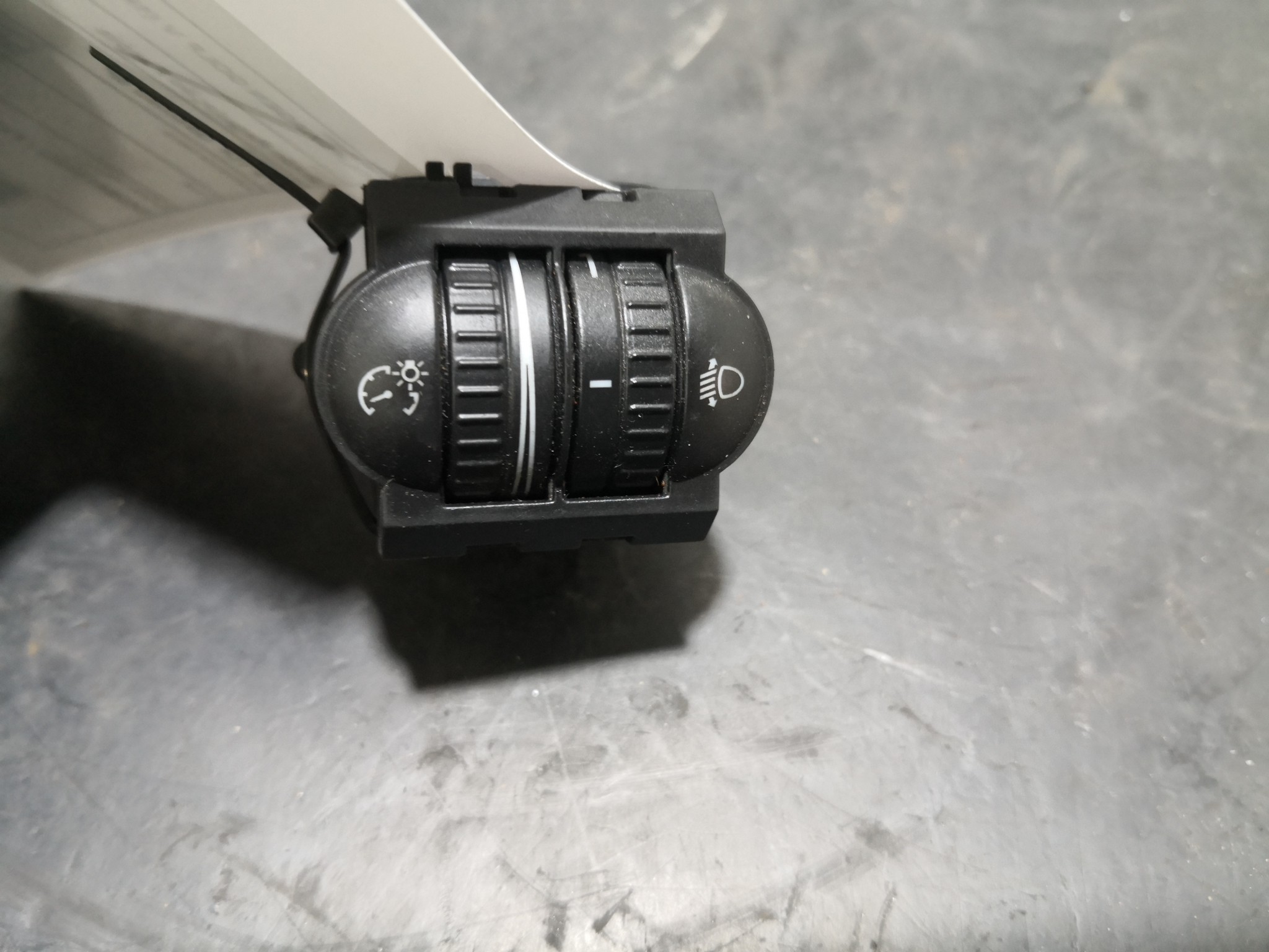 Botão Regulação Faróis VOLKSWAGEN - ID S_95411