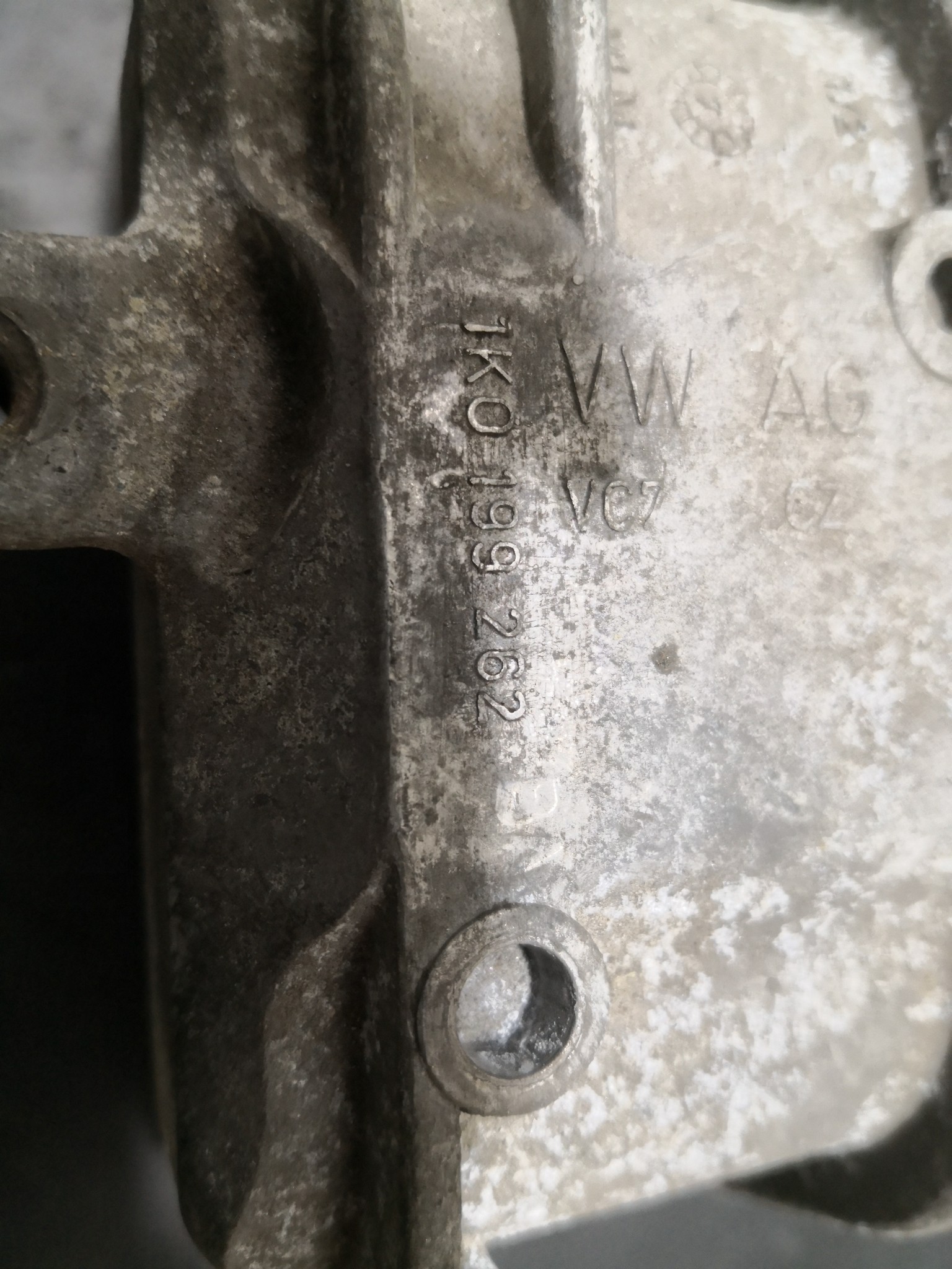 Apoio de Motor VOLKSWAGEN GOLF V (1K1) | 03 - 09 Imagem-1