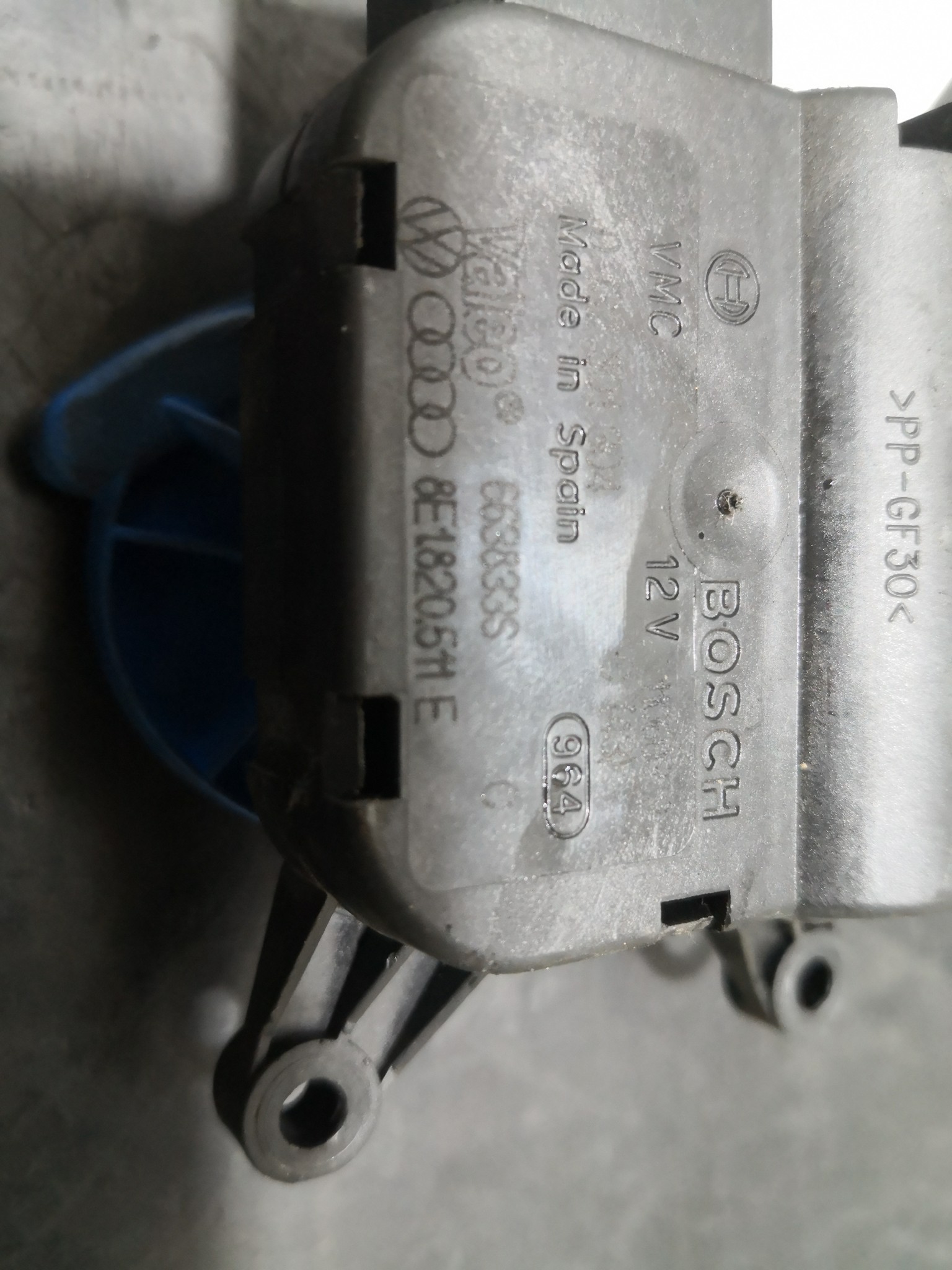 Motor de Comporta AUDI A4 Avant (8E5, B6) | 00 - 05 Imagem-2