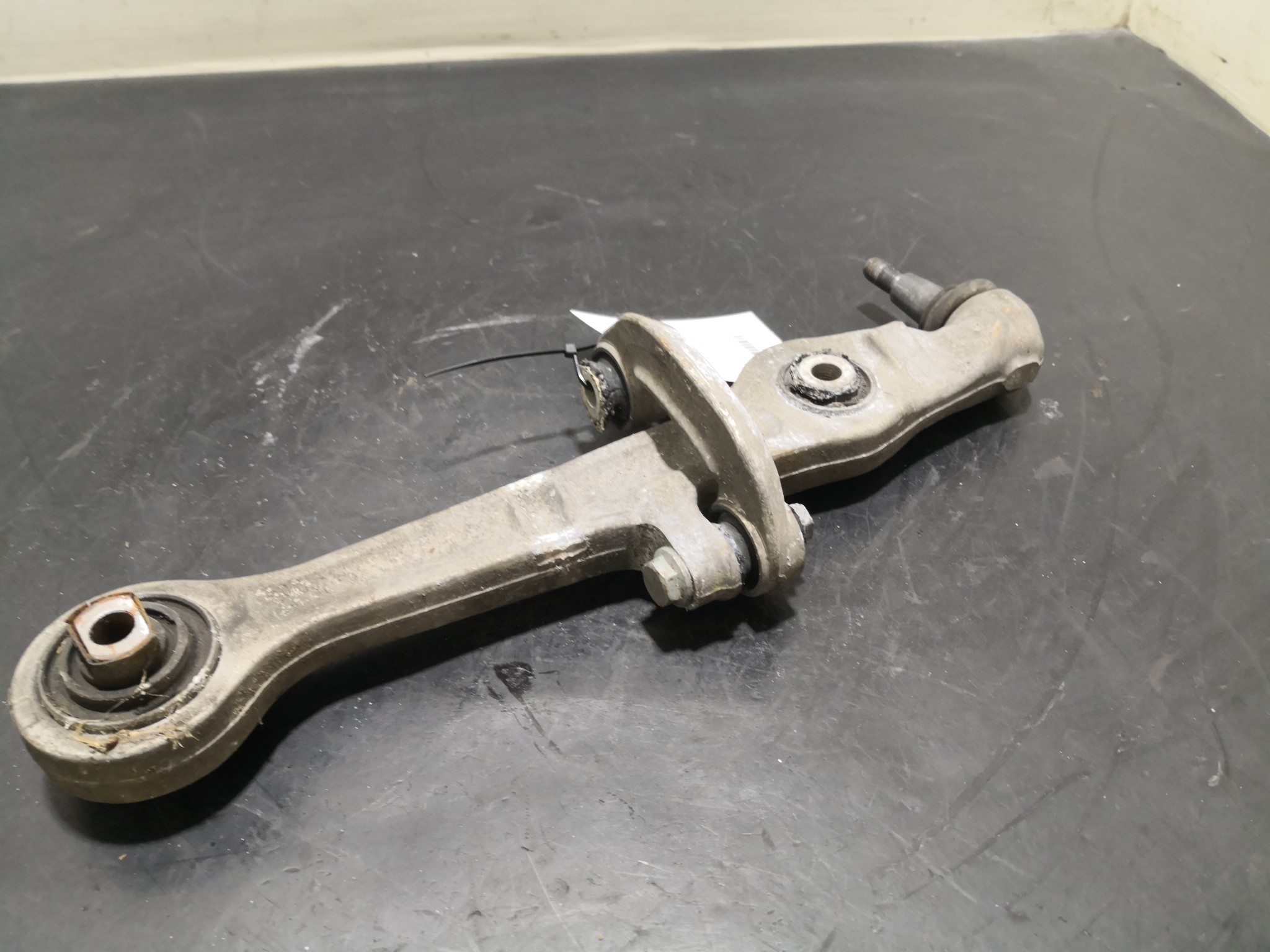 Braço Suspensão Frente Esq AUDI A4 Avant (8E5, B6) | 00 - 05 Imagem-1