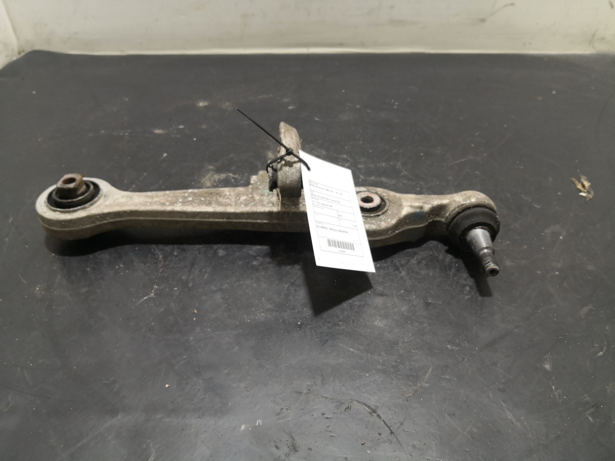 Braço Suspensão Frente Dto AUDI - ID S_95566