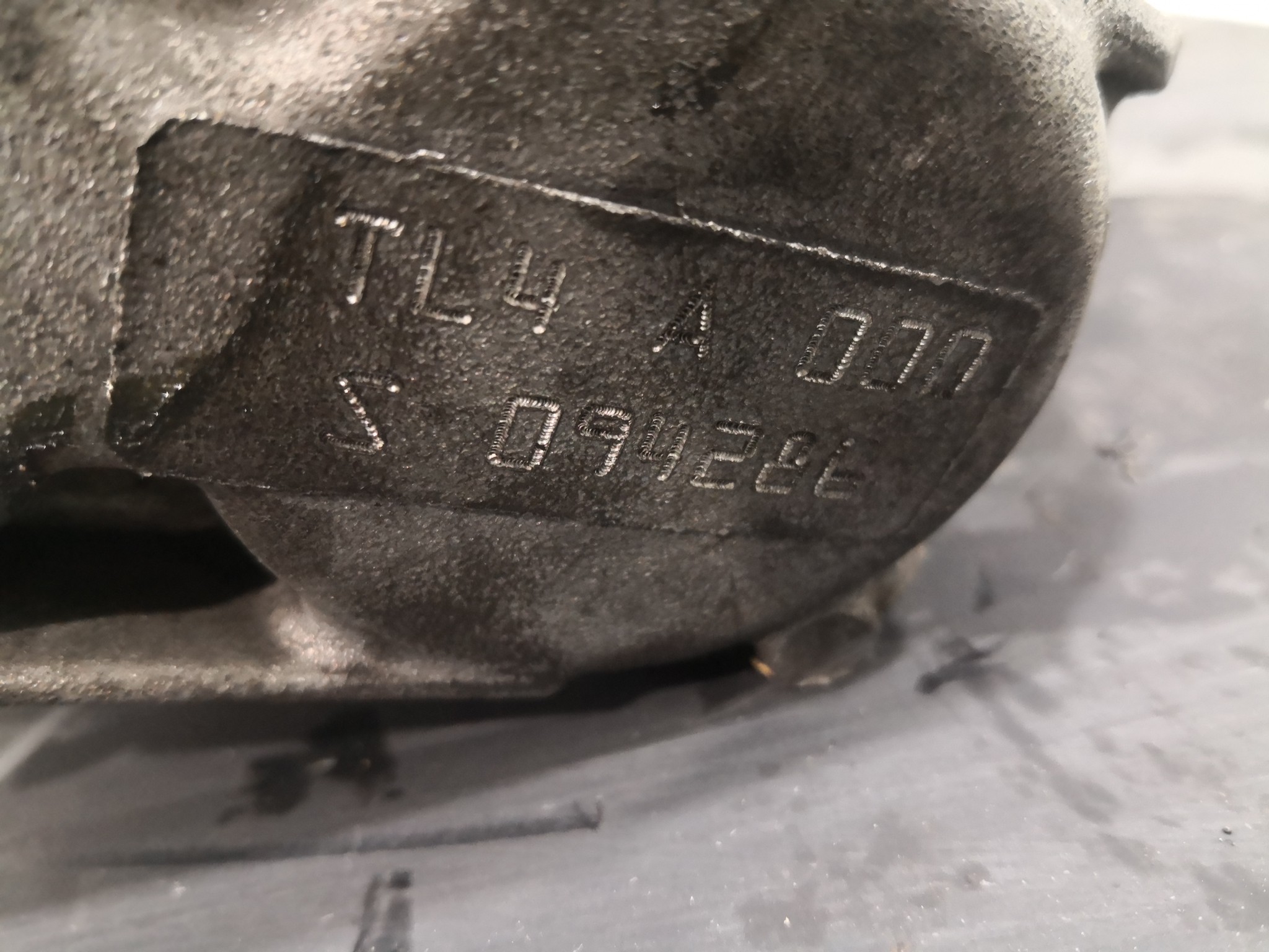 Caixa de Velocidades RENAULT MEGANE II (BM0/1_, CM0/1_) | 01 - 12 Imagem-4