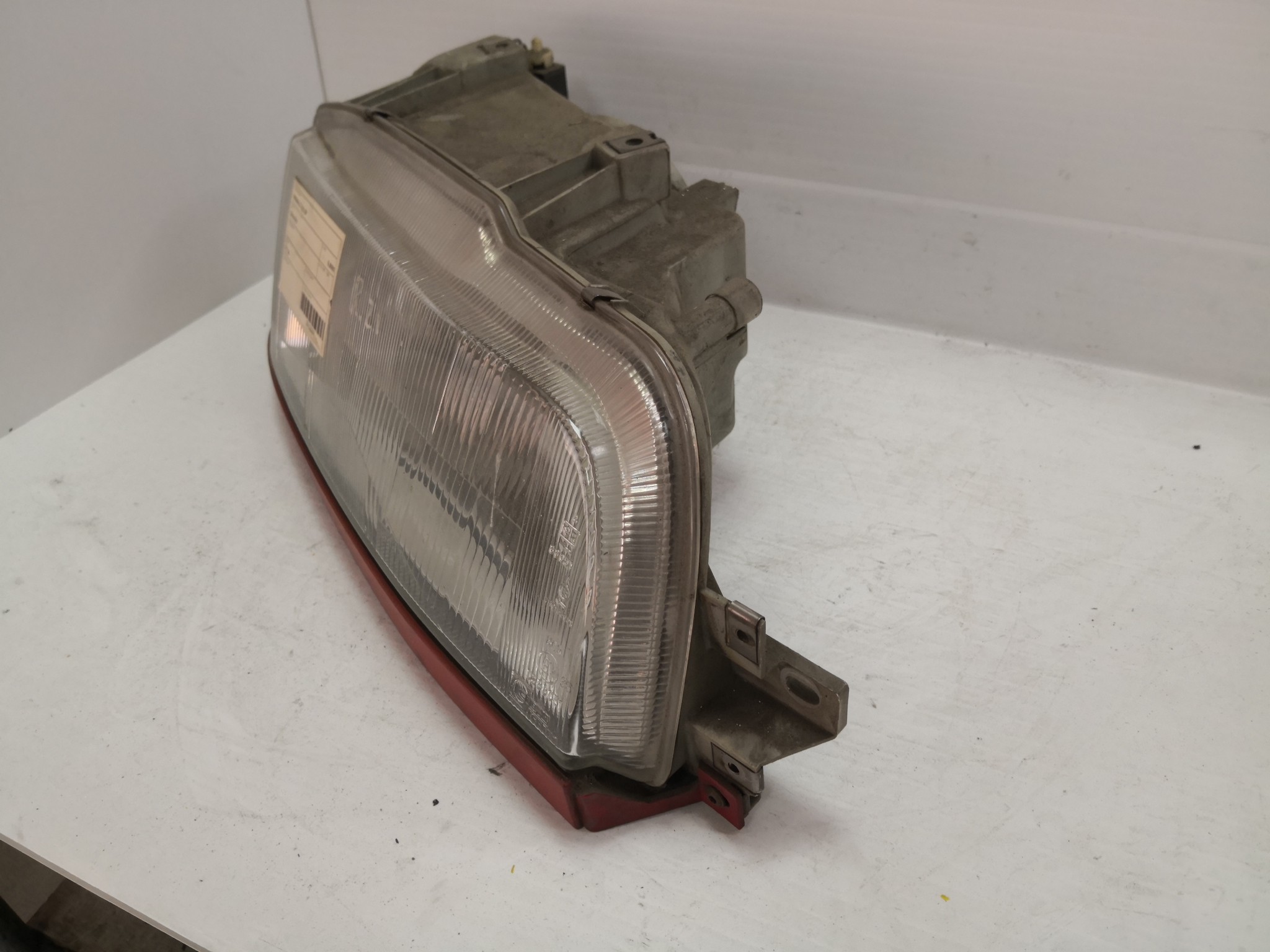 Ótica Dto RENAULT 21 três volumes (L48_) | 86 - 97 Imagem-1