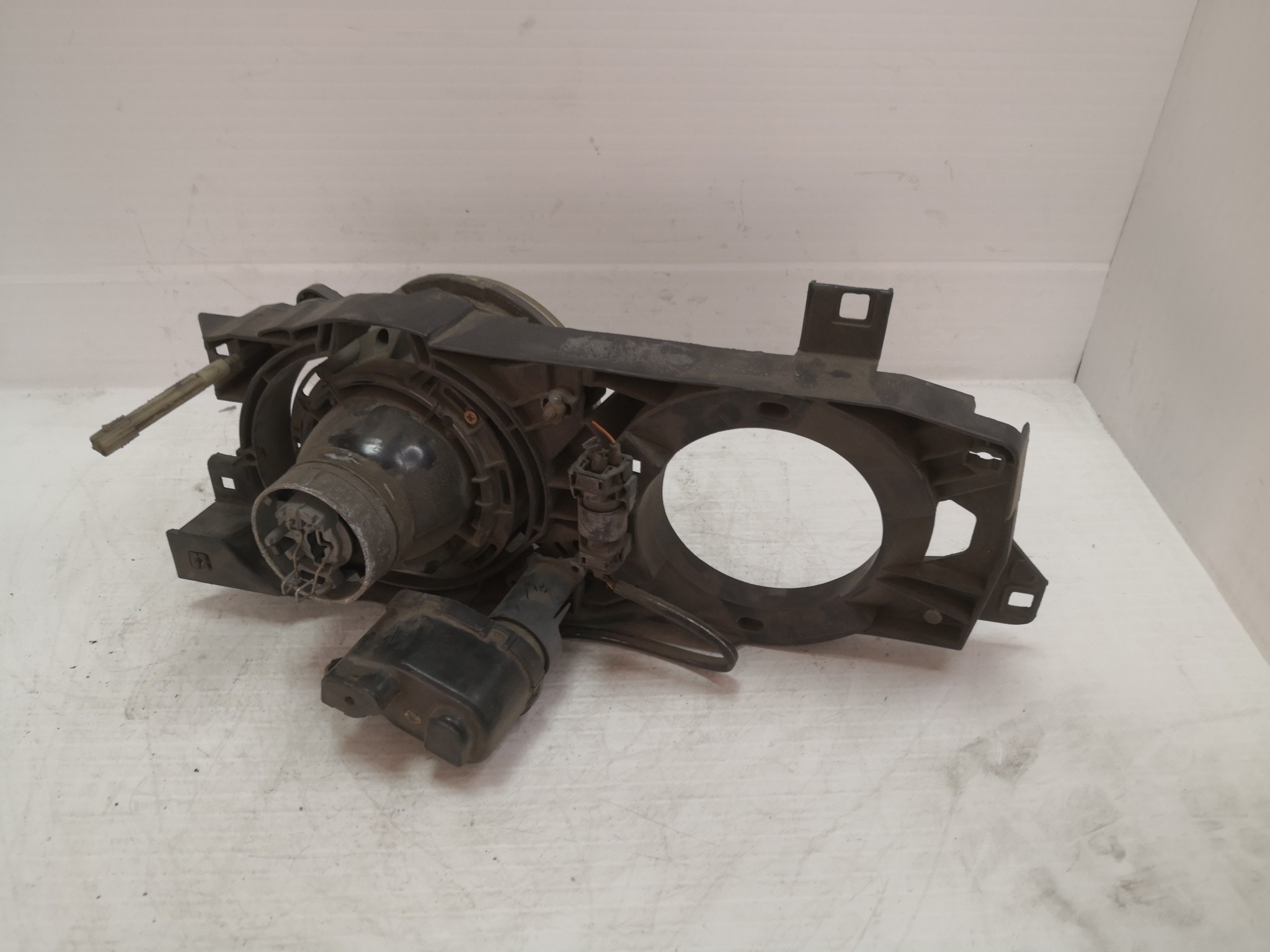 Ótica Esq BMW 5 (E34) | 87 - 95 Imagem-2