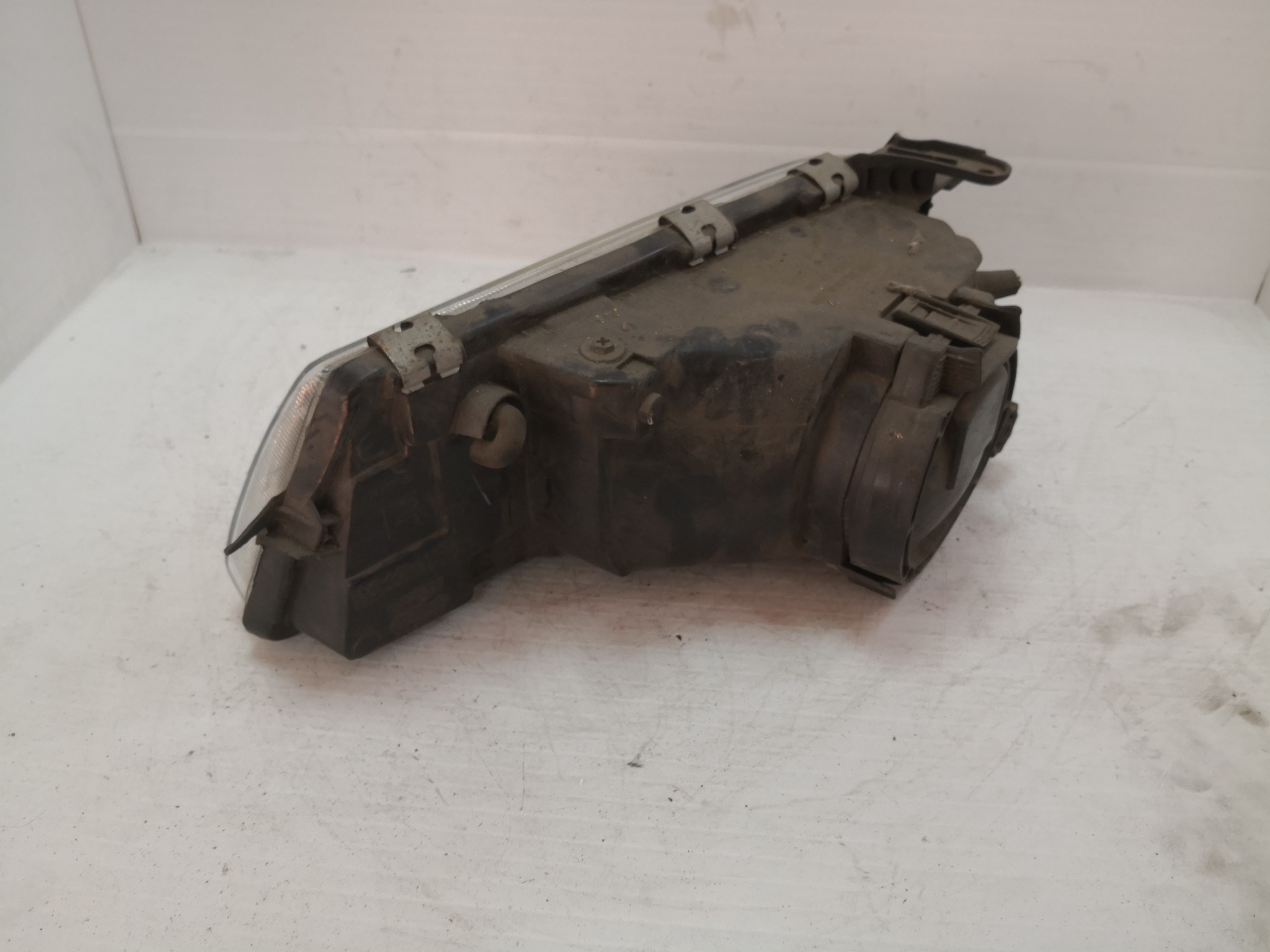 Ótica Dto OPEL VECTRA A (J89) | 88 - 95 Imagem-1