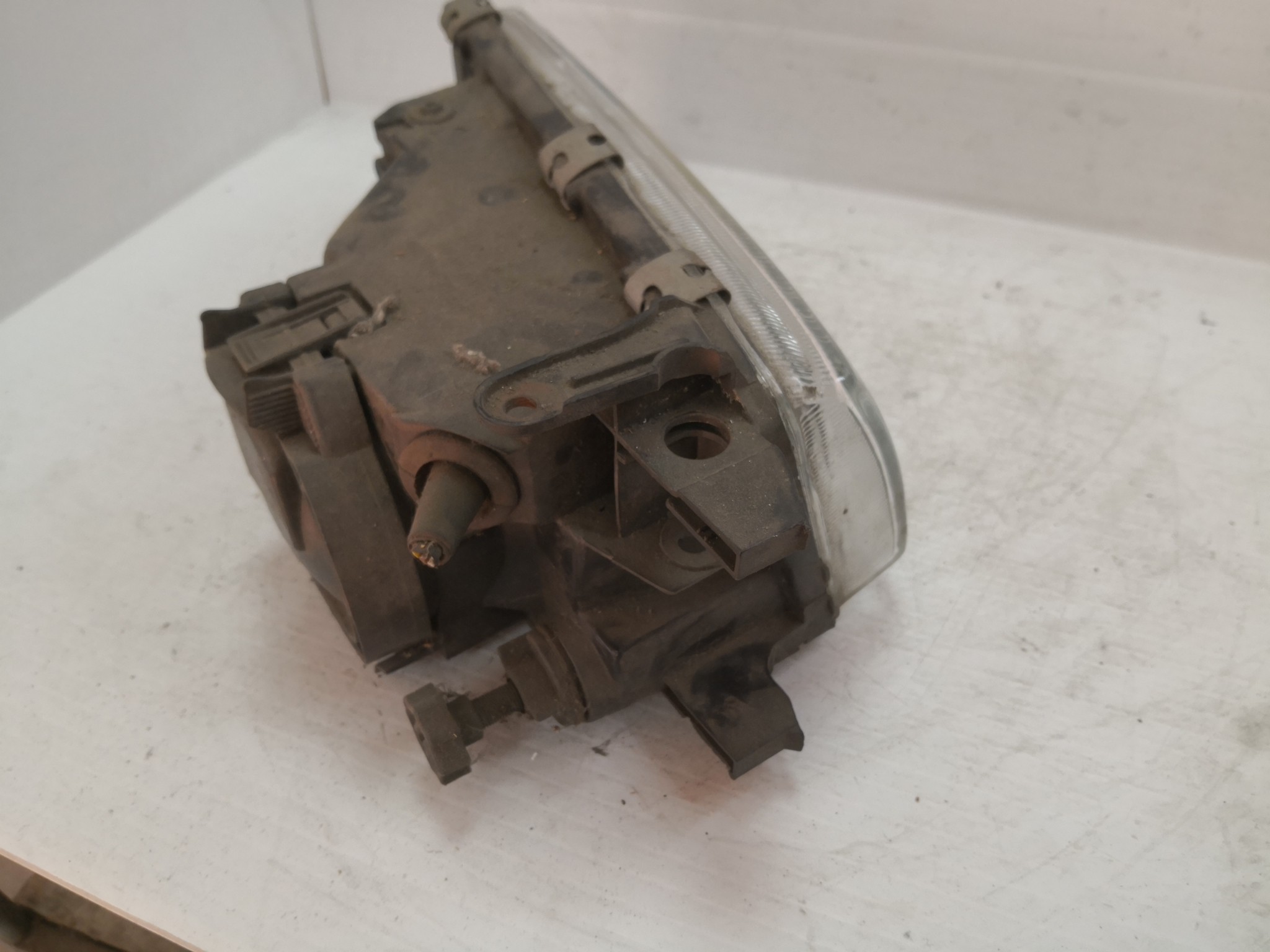 Ótica Dto OPEL VECTRA A (J89) | 88 - 95 Imagem-2