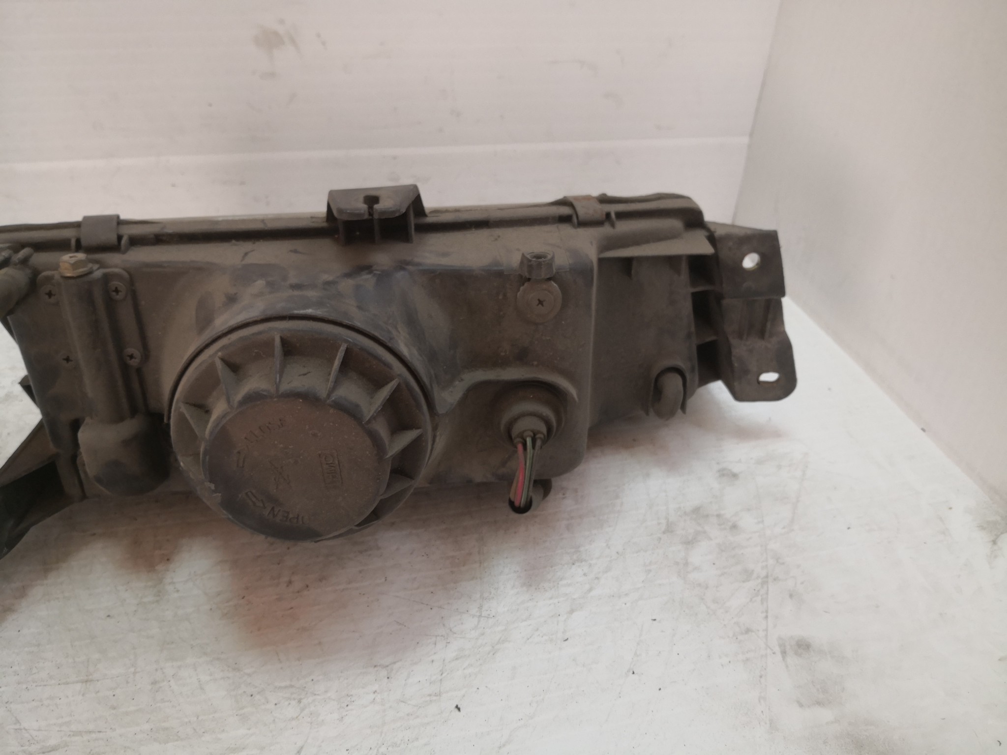 Ótica Esq HYUNDAI EXCEL três volumes (X-2) | 89 - 95 Imagem-2