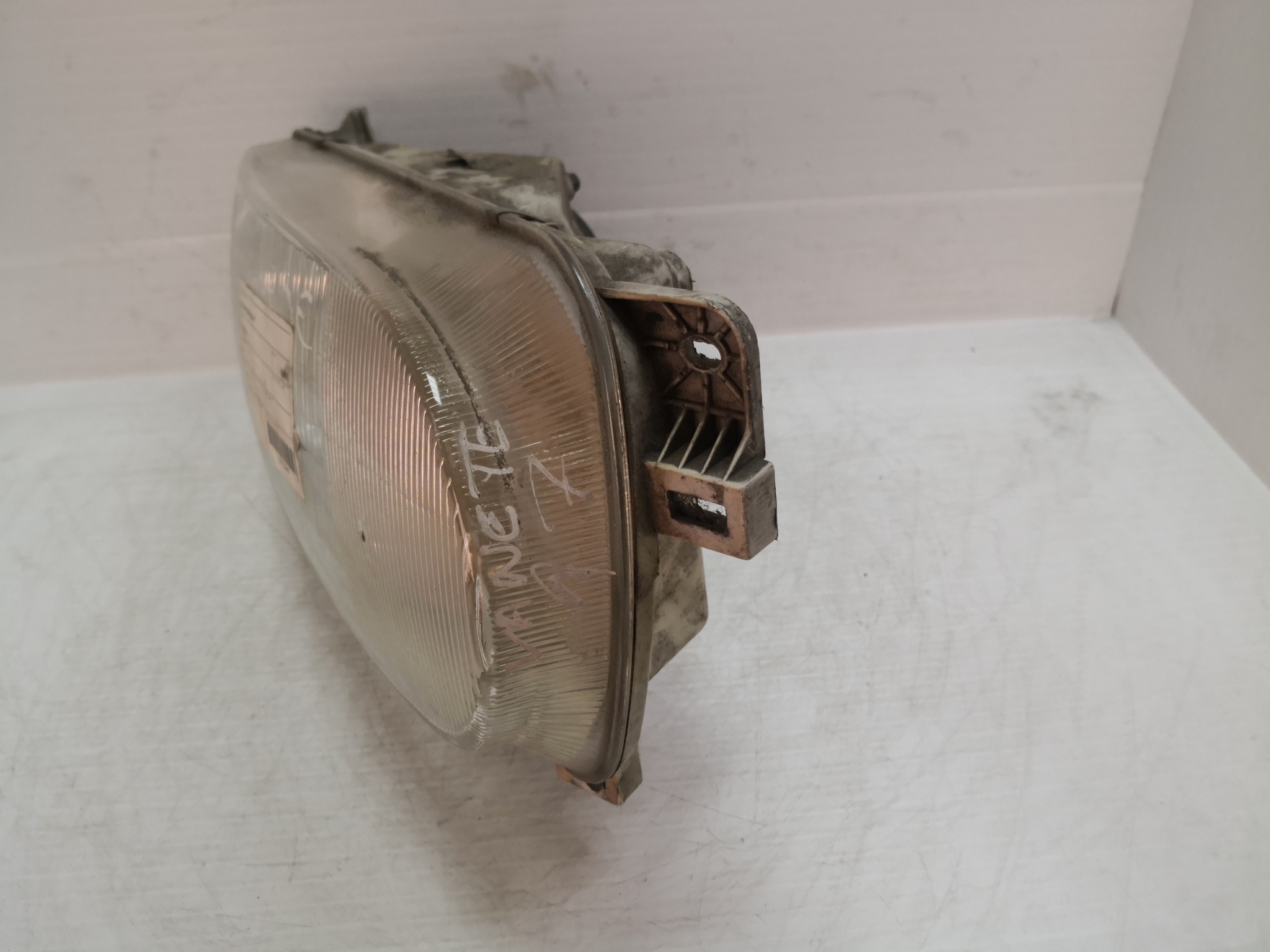 Ótica Dto NISSAN LARGO (C23) | 91 - 01 Imagem-2