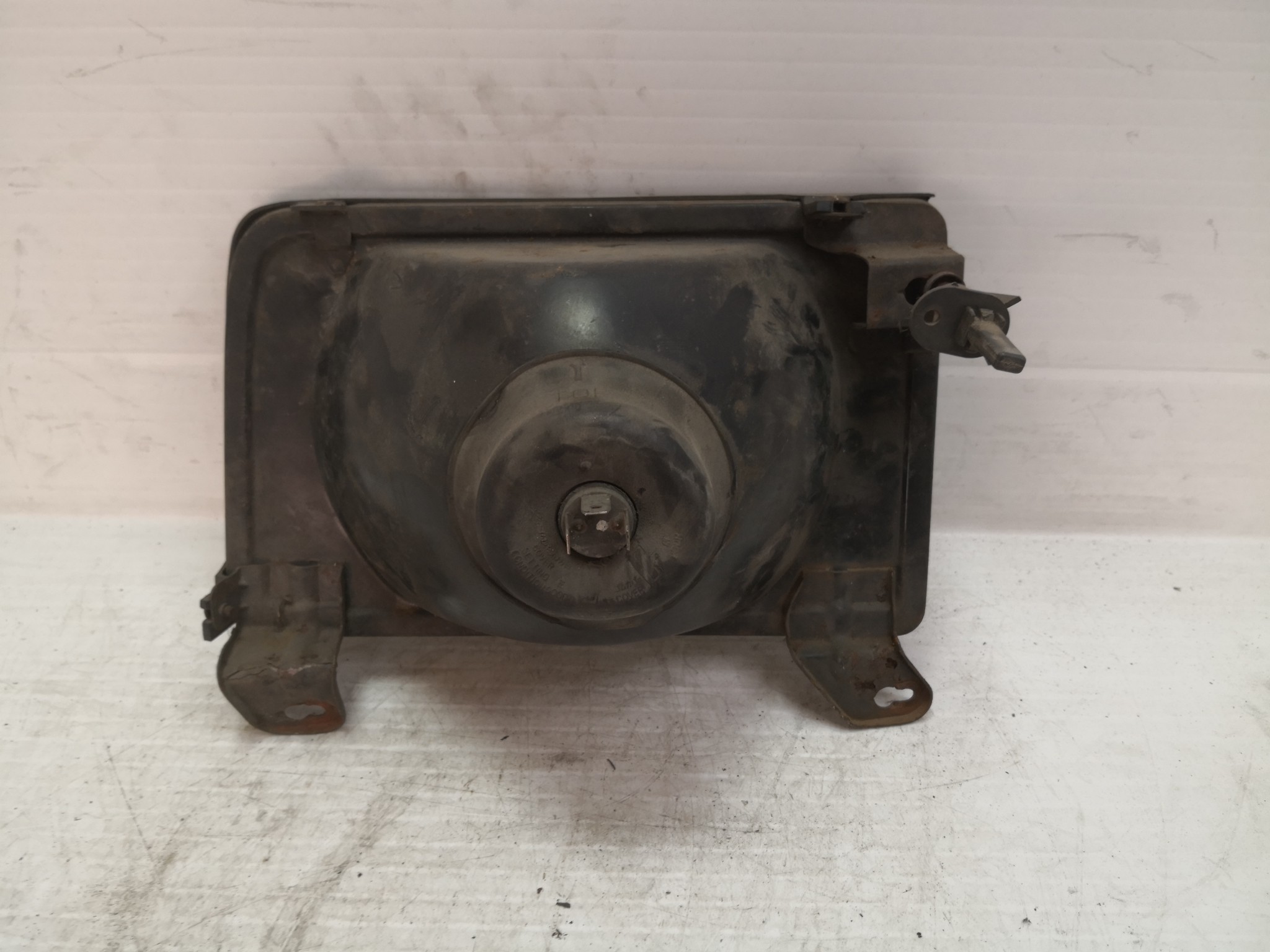 Ótica Dto MAZDA E-SERIE Caixa (SR2) | 83 - 04 Imagem-1