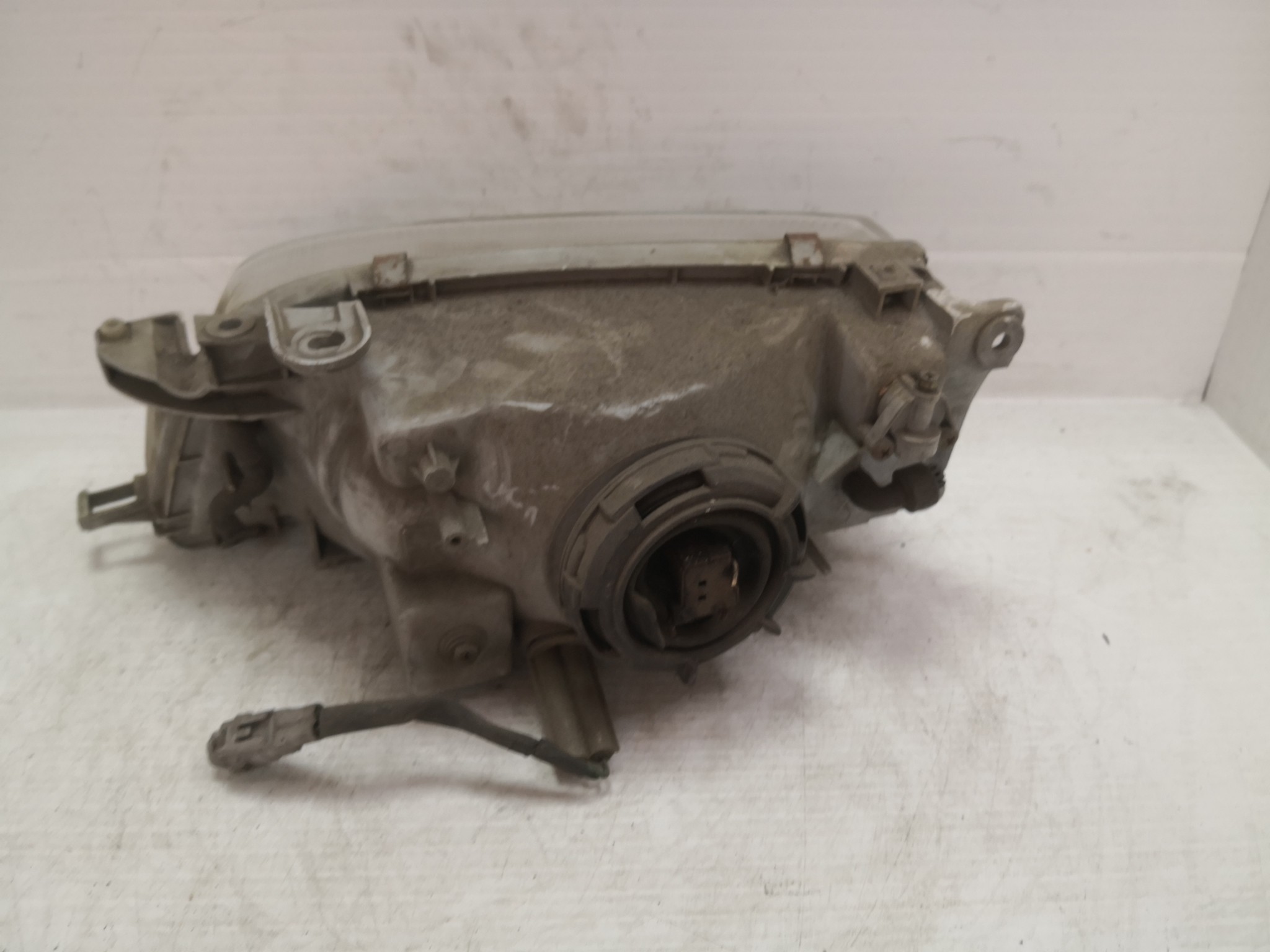 Ótica Dto TOYOTA CARINA E três volumes (_T19_) | 92 - 97 Imagem-2