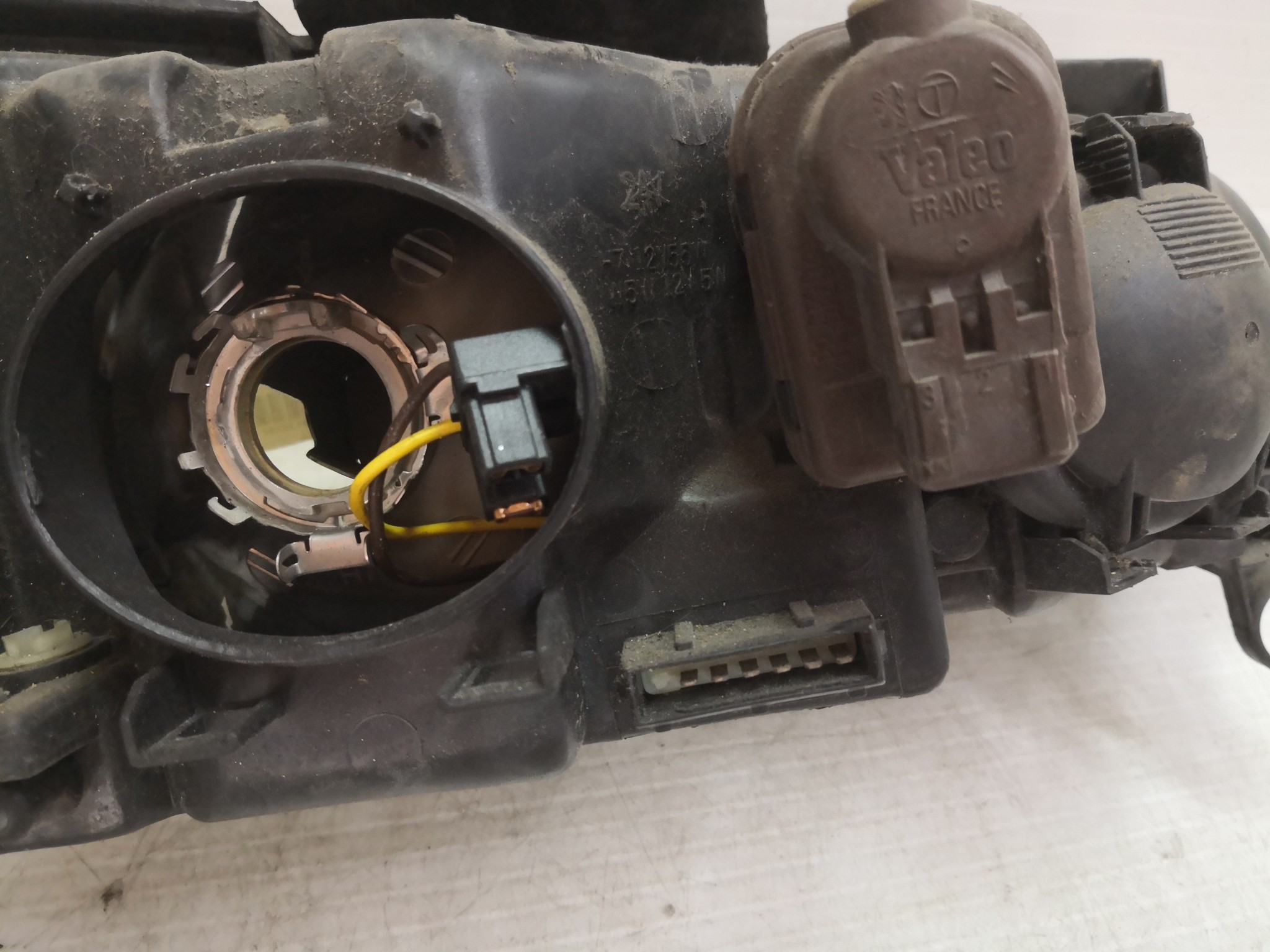 Ótica Esq PEUGEOT 406 (8B) | 95 - 05 Imagem-3