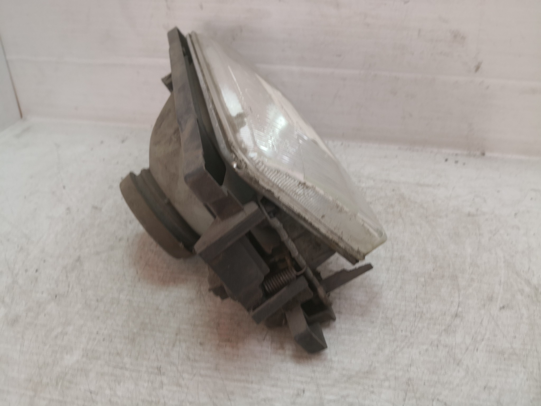 Ótica Dto VOLKSWAGEN POLO (86C, 80) | 81 - 94 Imagem-3