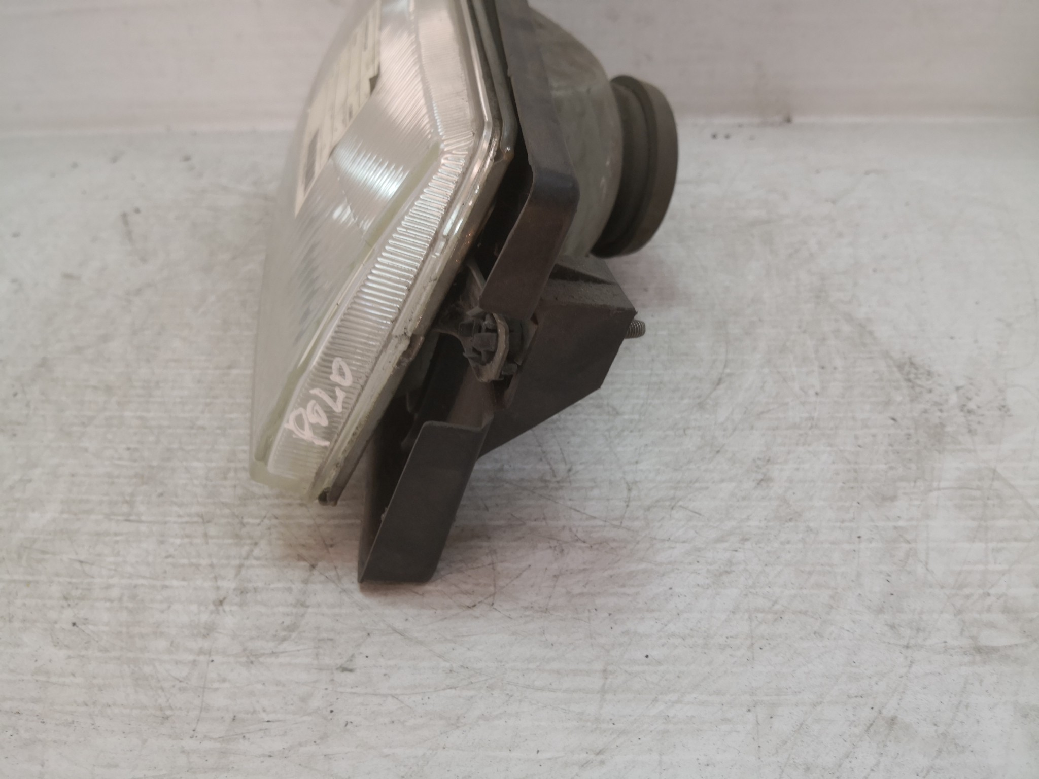 Ótica Dto VOLKSWAGEN POLO (86C, 80) | 81 - 94 Imagem-1