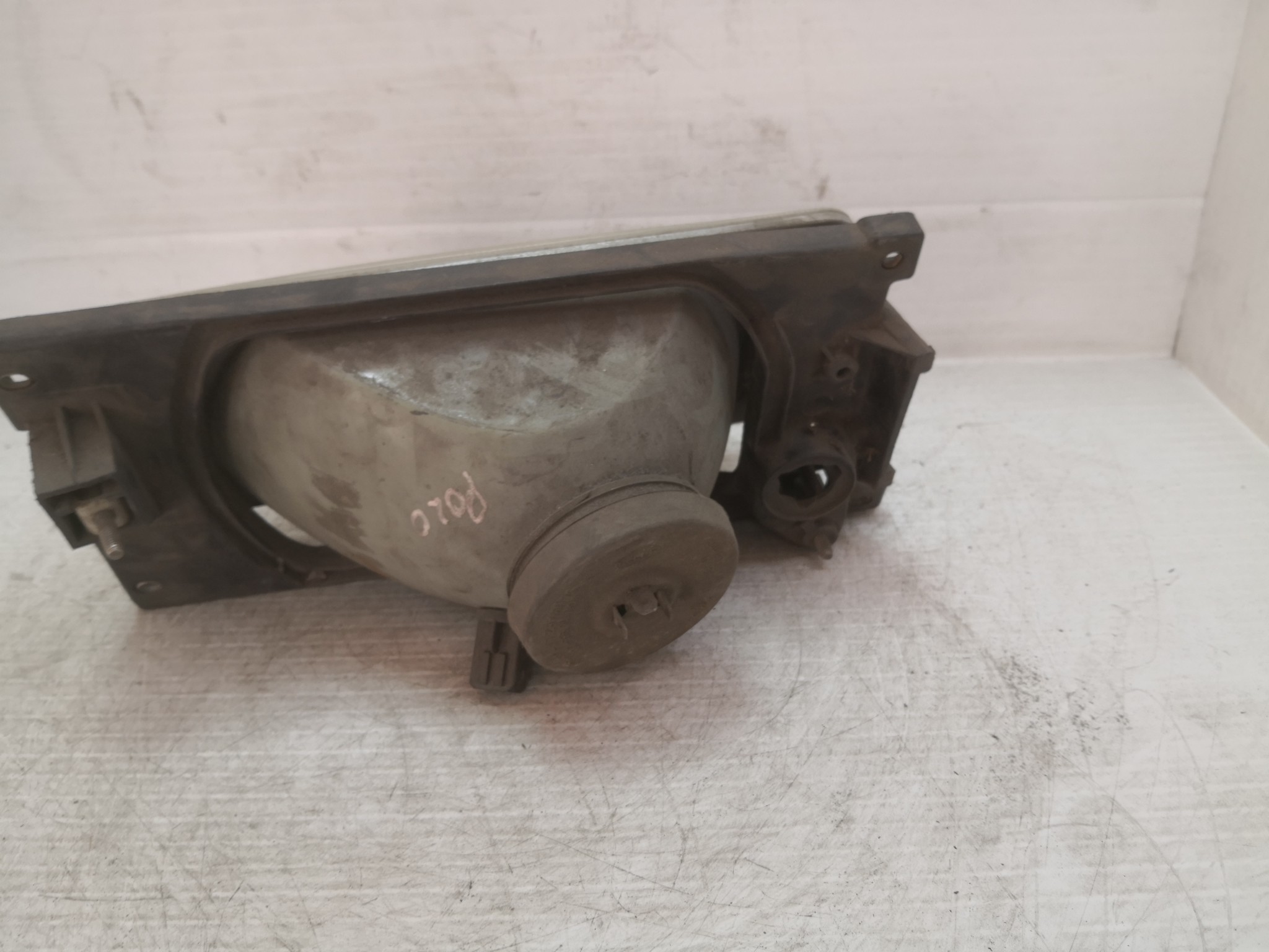 Ótica Dto VOLKSWAGEN POLO (86C, 80) | 81 - 94 Imagem-2