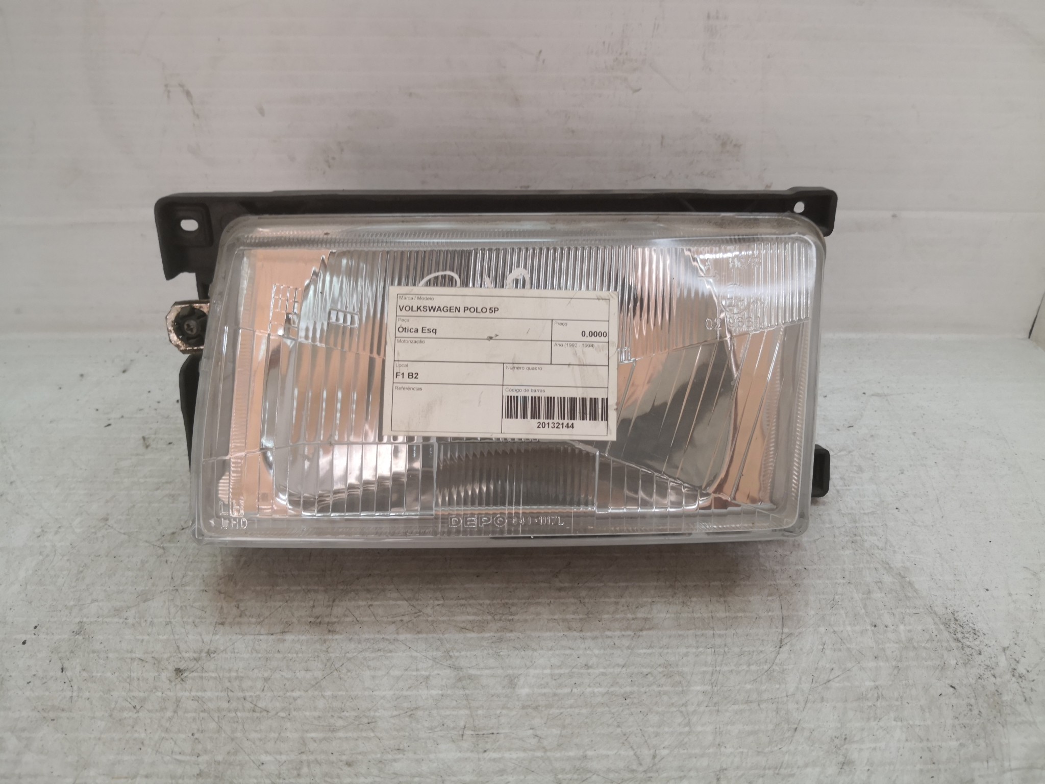 Ótica Esq VOLKSWAGEN - ID S_22143