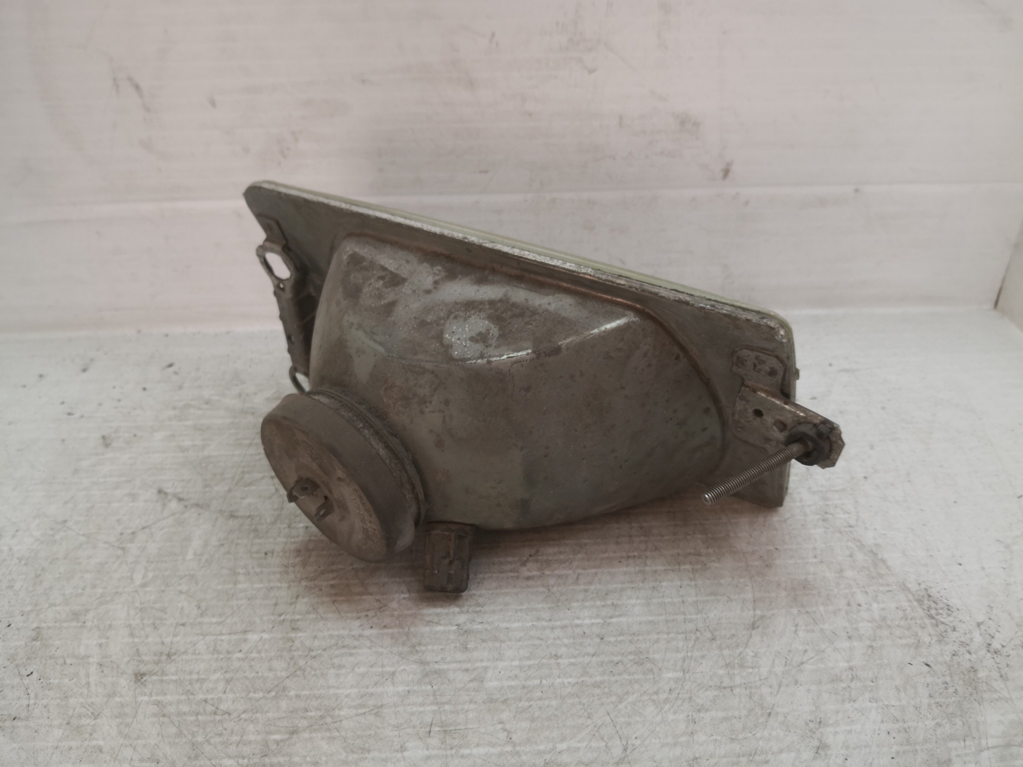 Ótica Esq VOLKSWAGEN POLO (86C, 80) | 81 - 94 Imagem-1