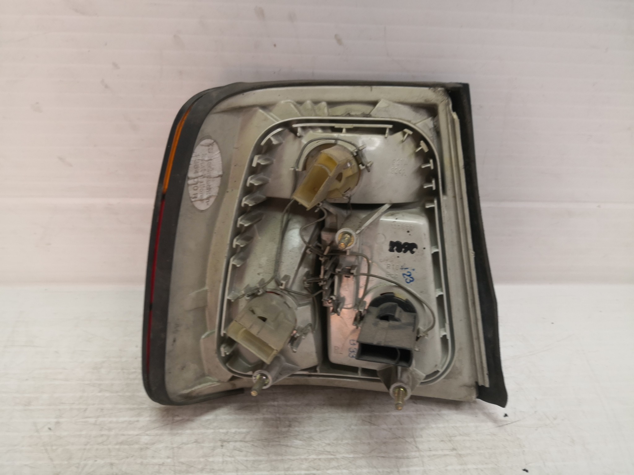 Farolim Stop Dto BMW 5 (E34) | 87 - 95 Imagem-2