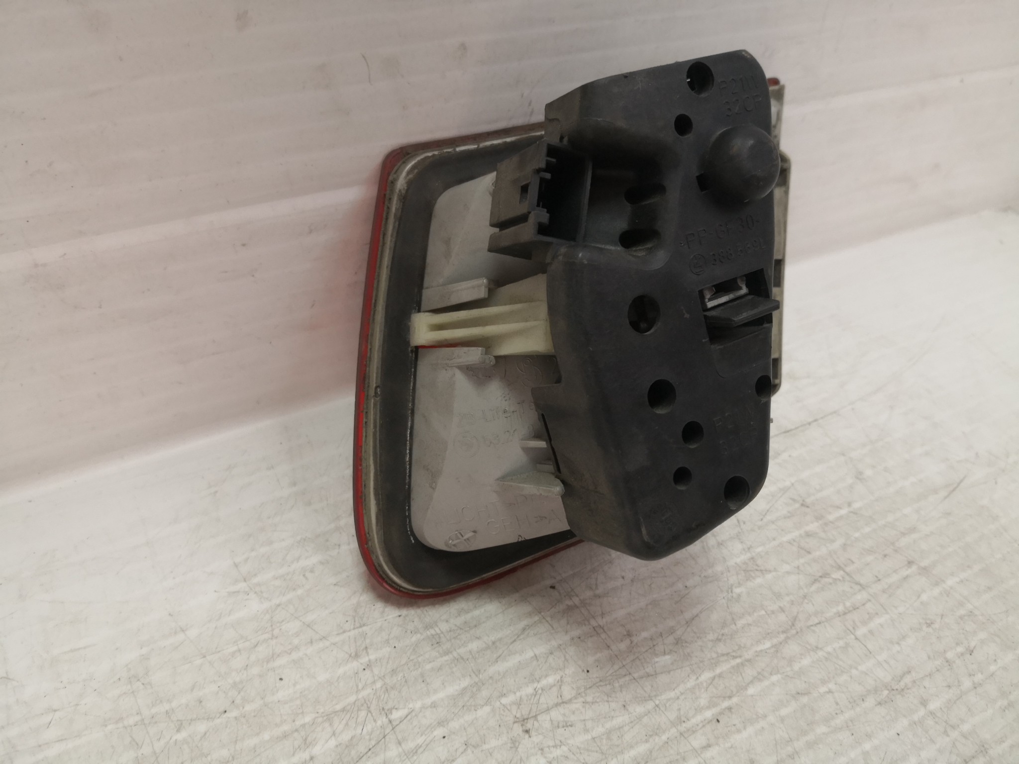 Farolim Mala BMW 3 Touring (E46) | 99 - 05 Imagem-2