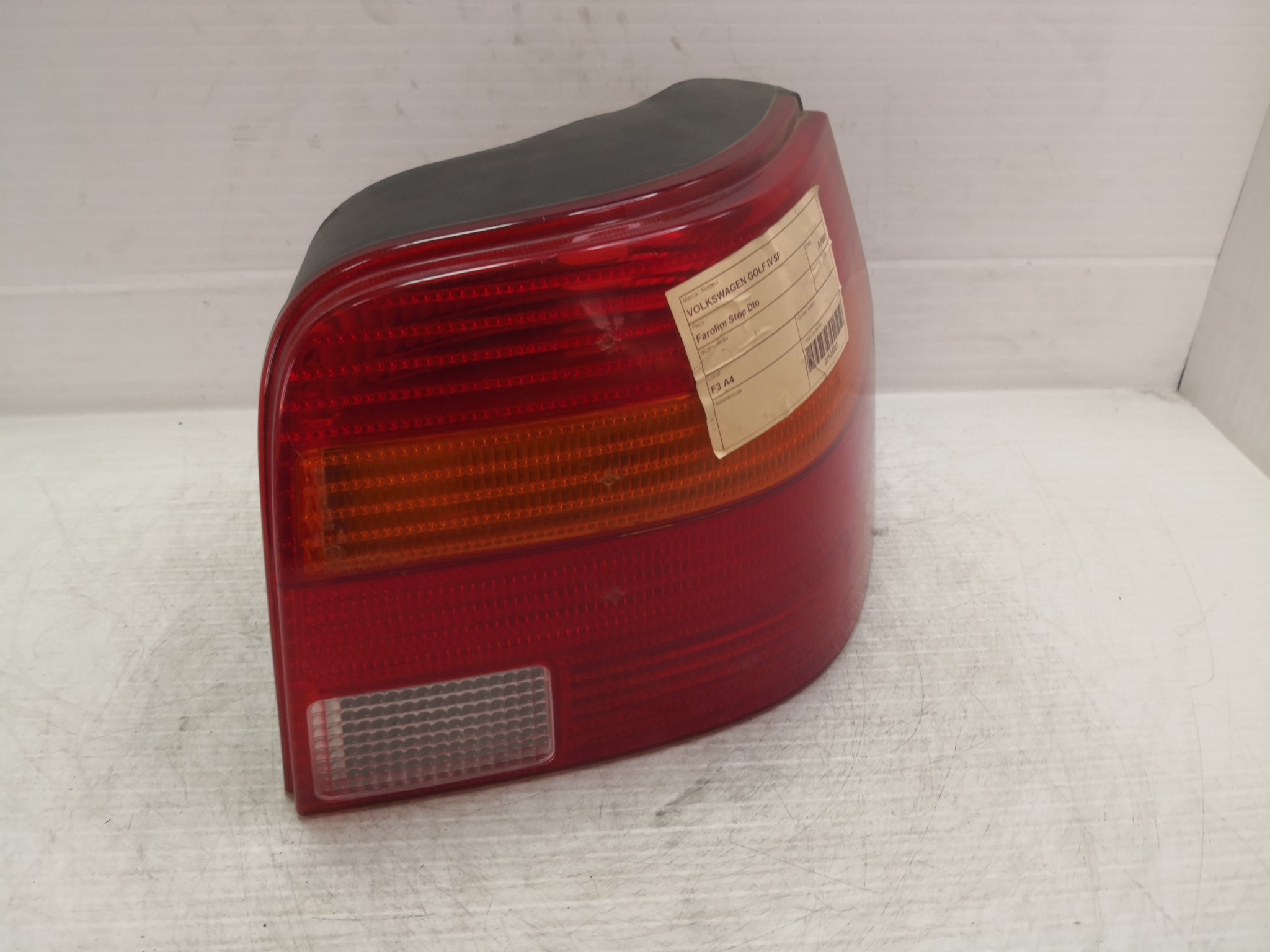 Farolim Stop Dto VOLKSWAGEN GOLF IV (1J1) | 97 - 07 Imagem-1