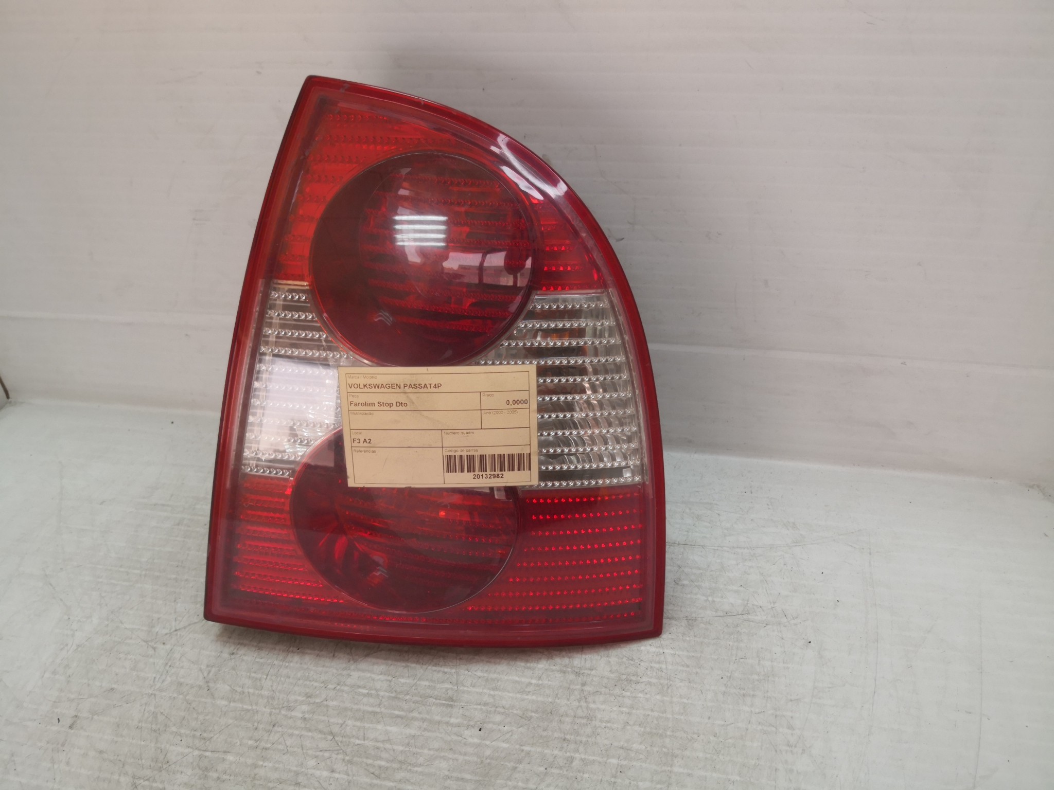 Farolim Stop Dto VOLKSWAGEN - ID S_22981