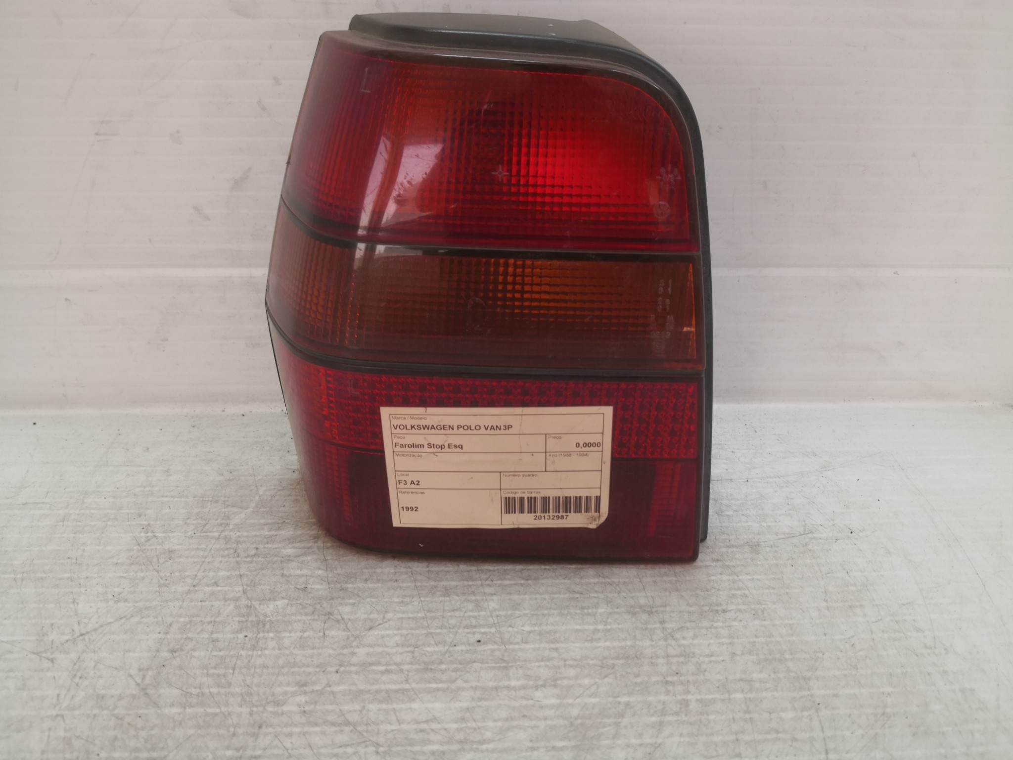 Farolim Stop Esq VOLKSWAGEN - ID S_22986