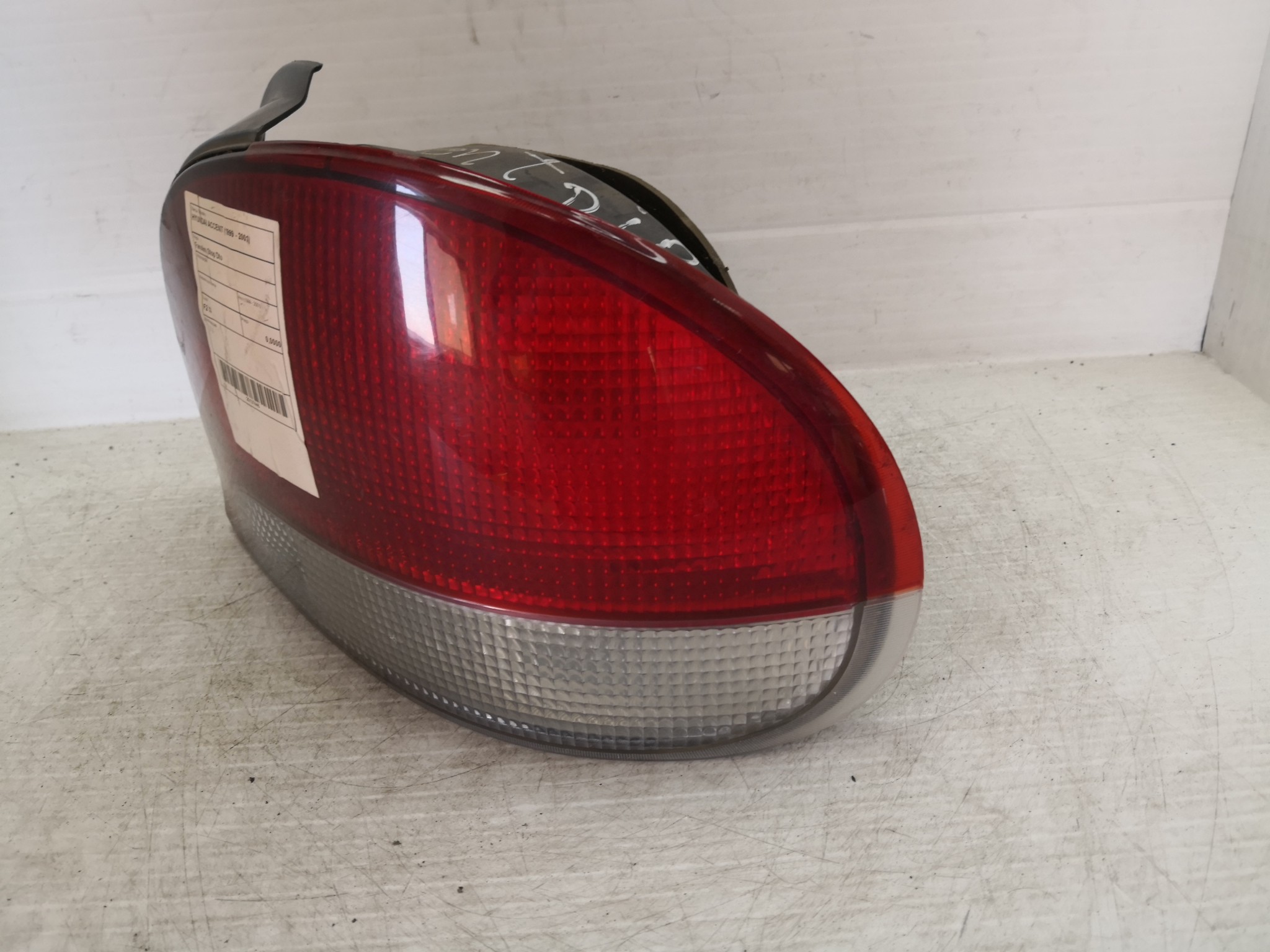 Farolim Stop Dto HYUNDAI ACCENT II três volumes (LC) | 99 - 17 Imagem-2