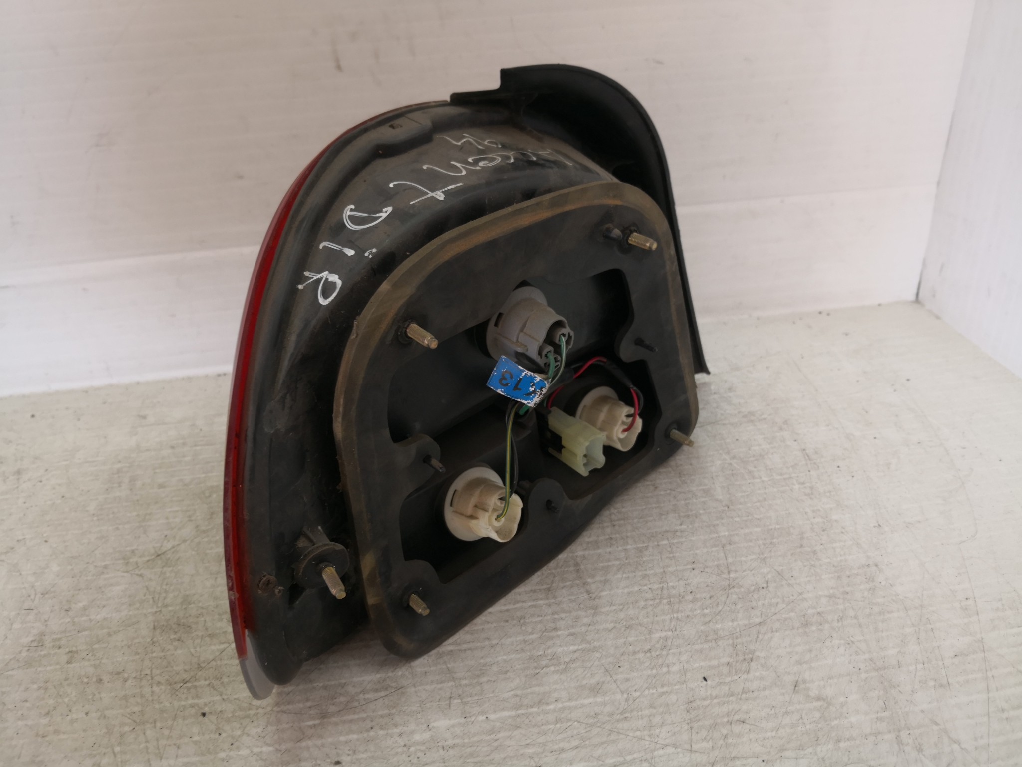 Farolim Stop Dto HYUNDAI ACCENT II três volumes (LC) | 99 - 17 Imagem-3