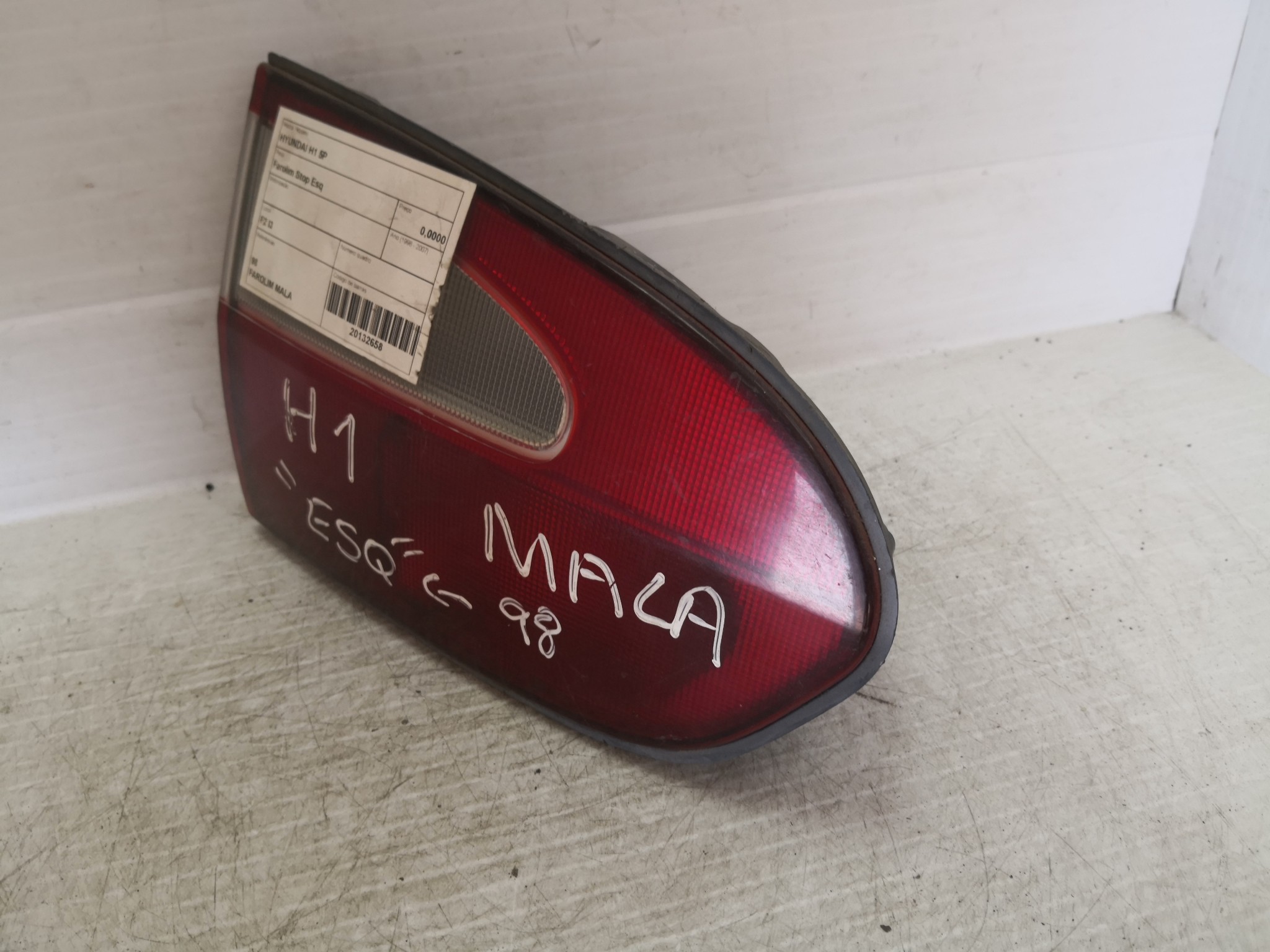 Farolim Stop Esq HYUNDAI H-1 / STAREX Veículo multiuso (A1) | 97 -  Imagem-2