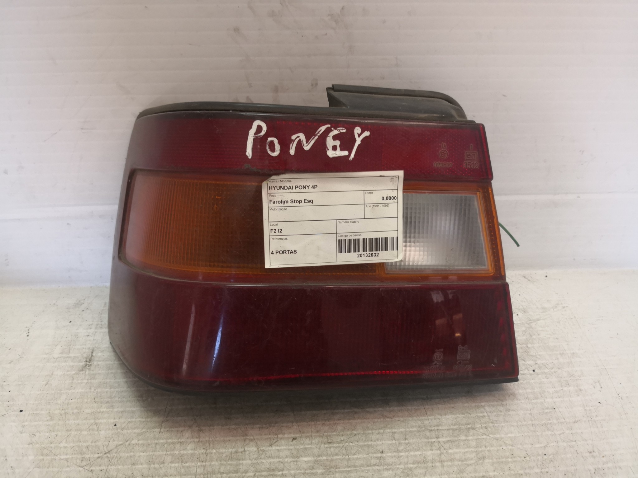 Farolim Stop Esq HYUNDAI - ID S_22631