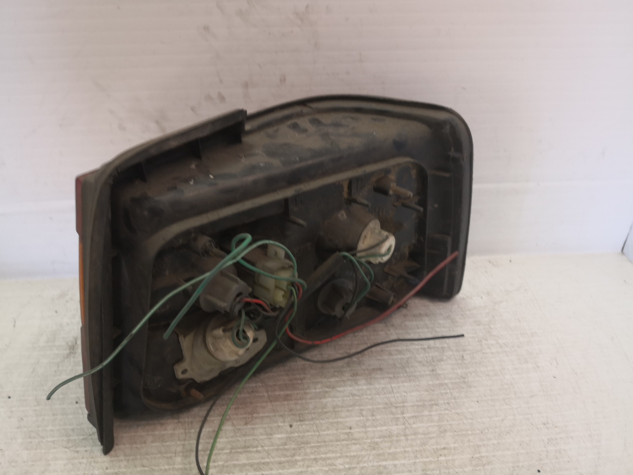 Farolim Stop Esq HYUNDAI EXCEL três volumes (X-2) | 89 - 95 Imagem-3