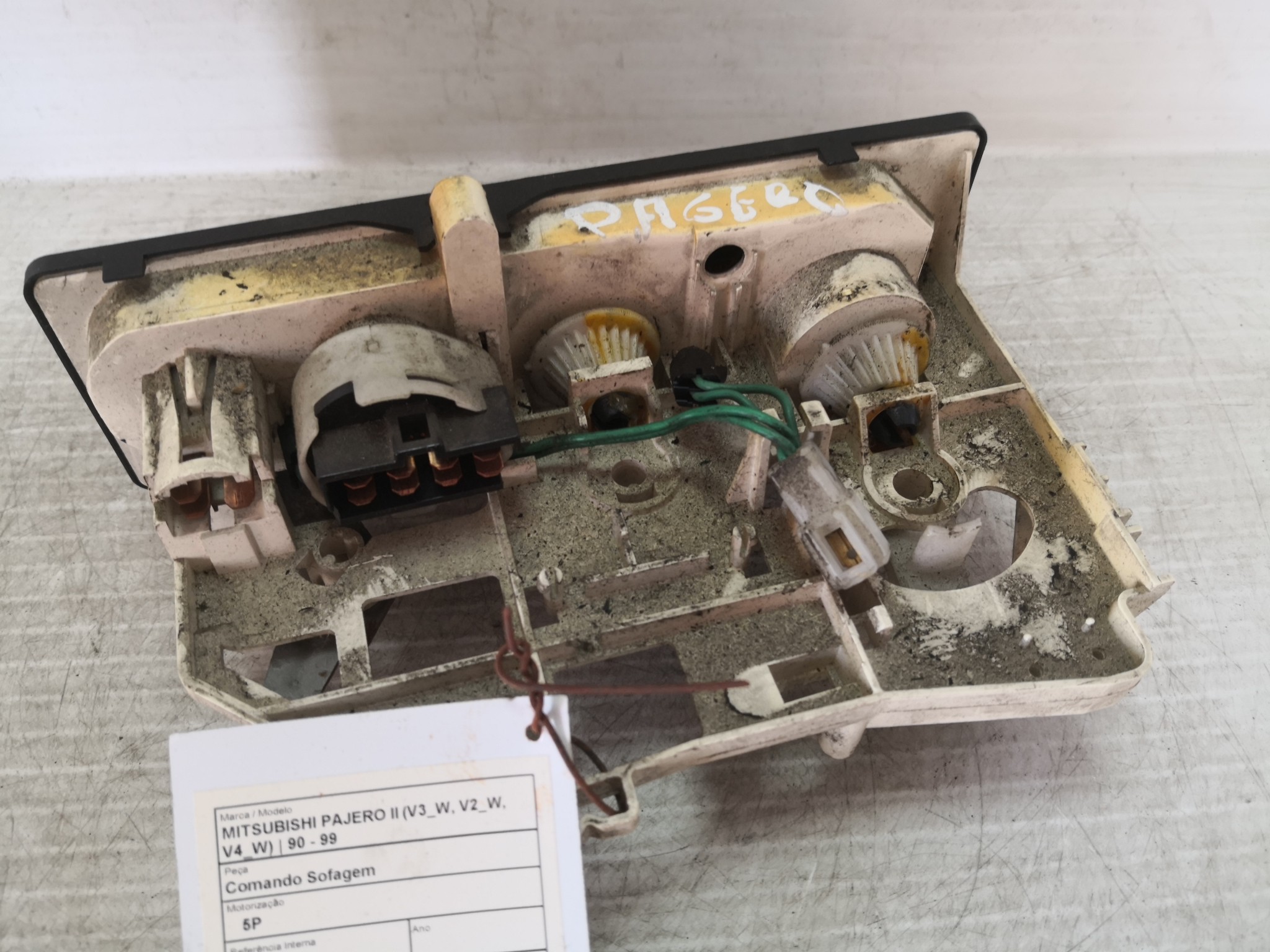 Comando Sofagem MITSUBISHI PAJERO II (V3_W, V2_W, V4_W) | 90 - 01 Imagem-1