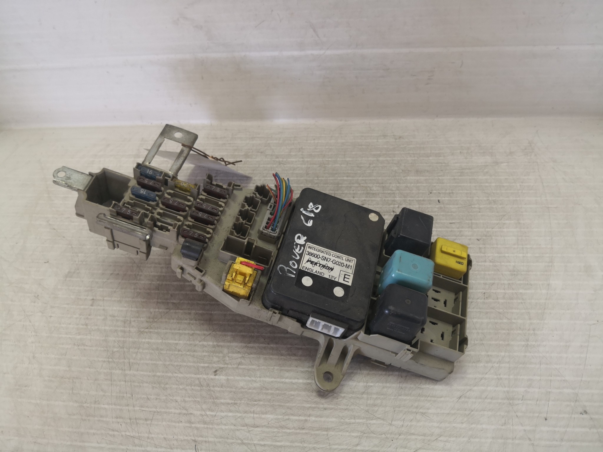 Caixa dos Fusíveis ROVER - ID S_32836