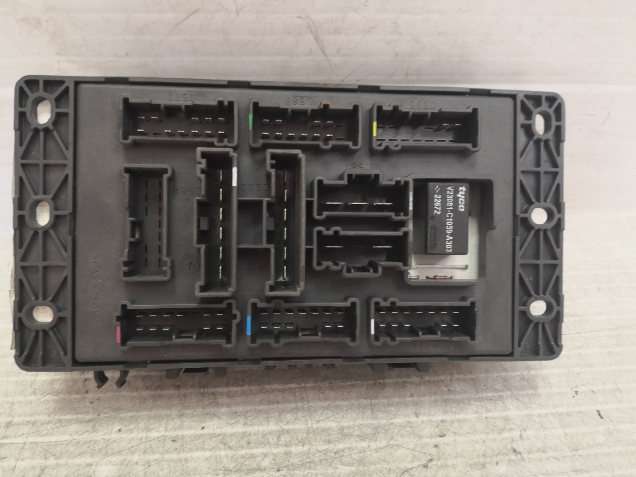 Caixa dos Fusíveis ROVER 75 (RJ) | 99 - 05 Imagem-1