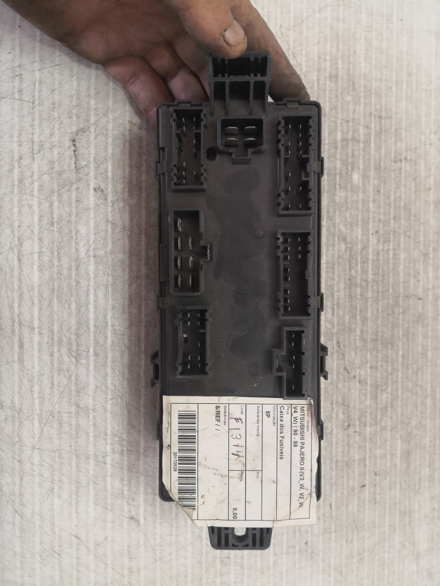 Caixa dos Fusíveis MITSUBISHI PAJERO II (V3_W, V2_W, V4_W) | 90 - 01 Imagem-2